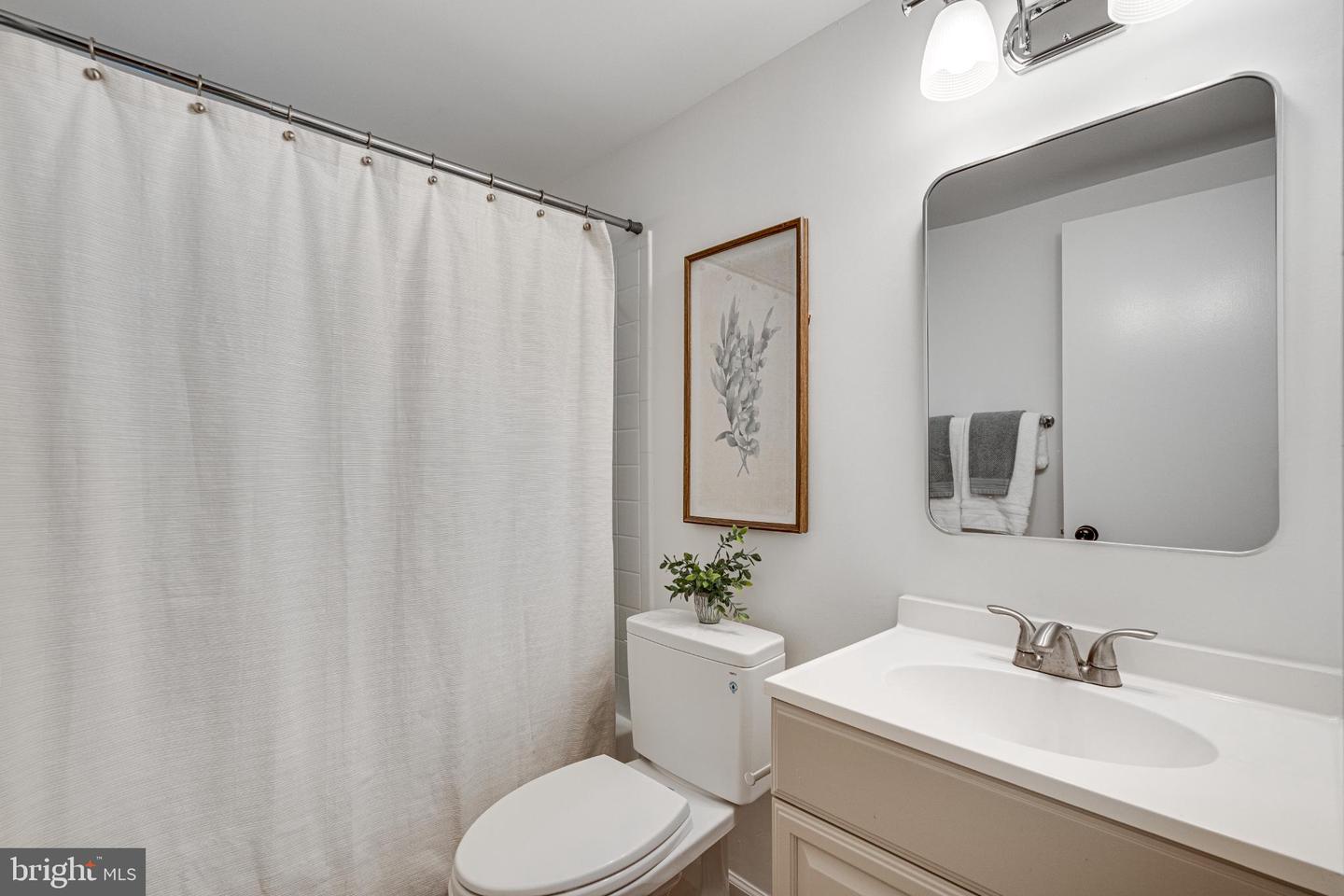 9896 BECKET CT, FAIRFAX, Virginia 22032, 4 Bedrooms Bedrooms, 16 Rooms Rooms,3 BathroomsBathrooms,Residential,For sale,9896 BECKET CT,VAFX2276112 MLS # VAFX2276112