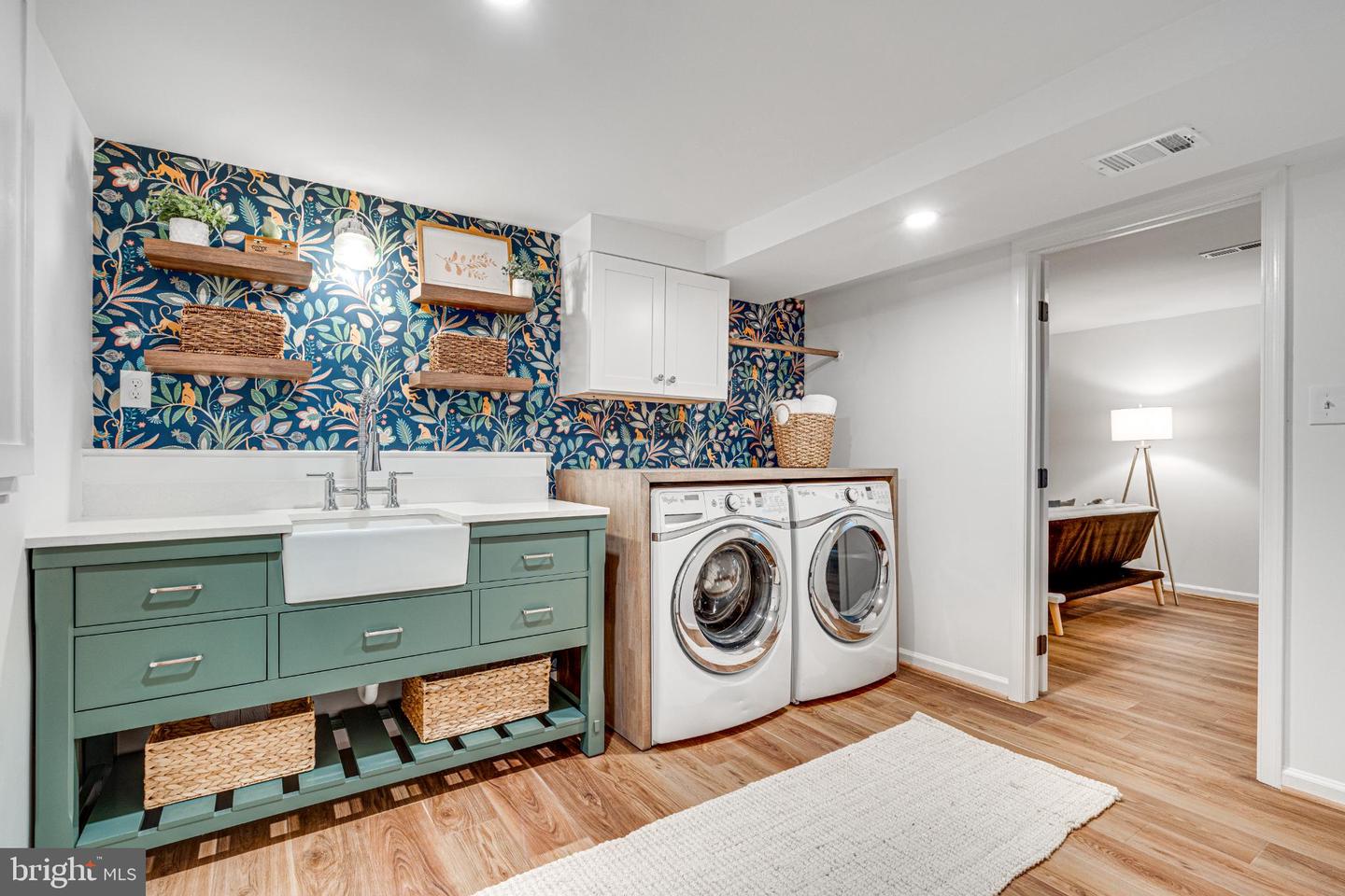 9896 BECKET CT, FAIRFAX, Virginia 22032, 4 Bedrooms Bedrooms, 16 Rooms Rooms,3 BathroomsBathrooms,Residential,For sale,9896 BECKET CT,VAFX2276112 MLS # VAFX2276112