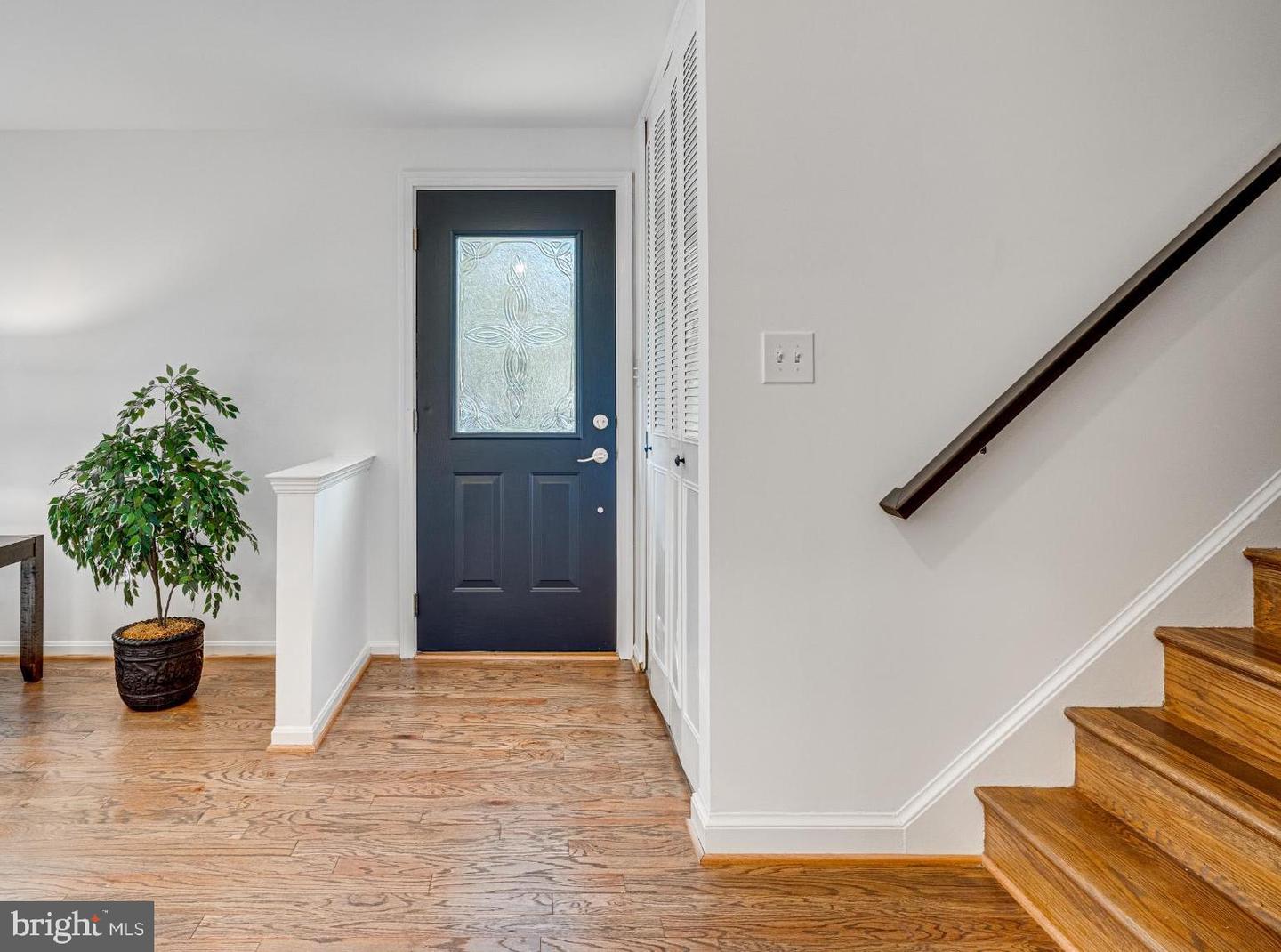 9896 BECKET CT, FAIRFAX, Virginia 22032, 4 Bedrooms Bedrooms, 16 Rooms Rooms,3 BathroomsBathrooms,Residential,For sale,9896 BECKET CT,VAFX2276112 MLS # VAFX2276112