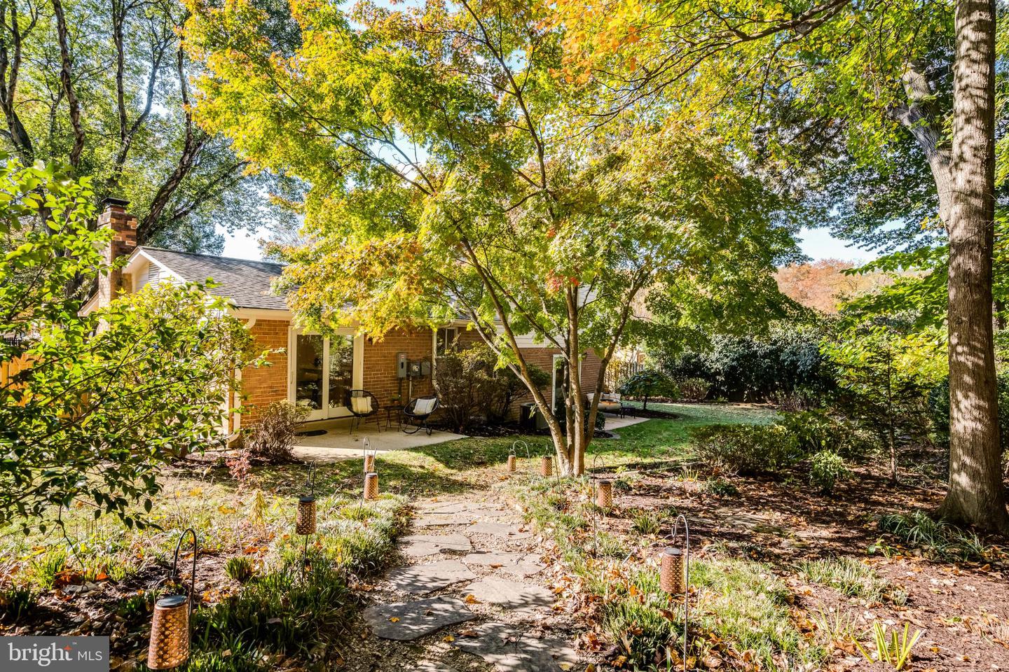 9896 BECKET CT, FAIRFAX, Virginia 22032, 4 Bedrooms Bedrooms, 16 Rooms Rooms,3 BathroomsBathrooms,Residential,For sale,9896 BECKET CT,VAFX2276112 MLS # VAFX2276112