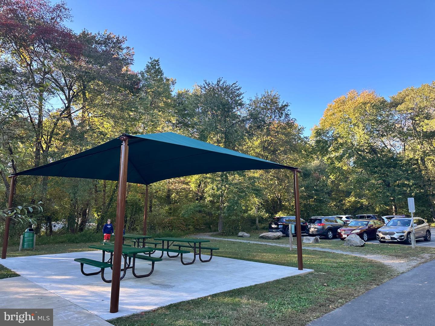 9896 BECKET CT, FAIRFAX, Virginia 22032, 4 Bedrooms Bedrooms, 16 Rooms Rooms,3 BathroomsBathrooms,Residential,For sale,9896 BECKET CT,VAFX2276112 MLS # VAFX2276112