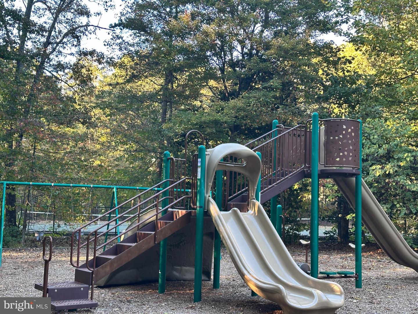 9896 BECKET CT, FAIRFAX, Virginia 22032, 4 Bedrooms Bedrooms, 16 Rooms Rooms,3 BathroomsBathrooms,Residential,For sale,9896 BECKET CT,VAFX2276112 MLS # VAFX2276112