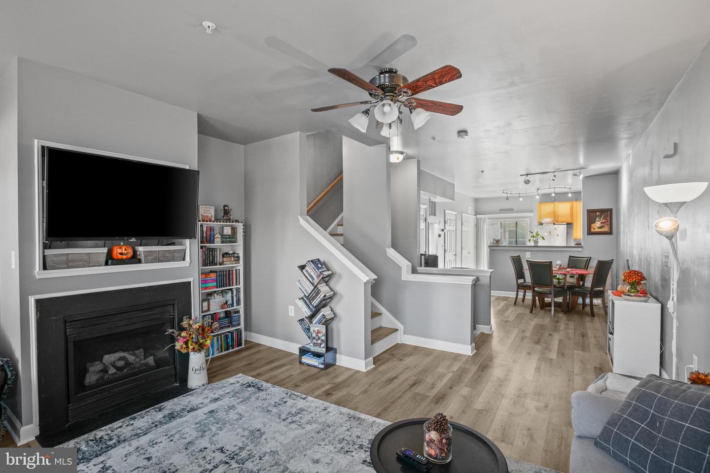 42455 HOLLYHOCK TER, BRAMBLETON, Virginia 20148, 2 Bedrooms Bedrooms, 10 Rooms Rooms,2 BathroomsBathrooms,Residential,For sale,42455 HOLLYHOCK TER,VALO2109740 MLS # VALO2109740