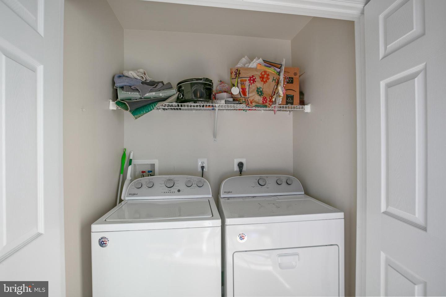 42455 HOLLYHOCK TER, BRAMBLETON, Virginia 20148, 2 Bedrooms Bedrooms, 10 Rooms Rooms,2 BathroomsBathrooms,Residential,For sale,42455 HOLLYHOCK TER,VALO2109740 MLS # VALO2109740