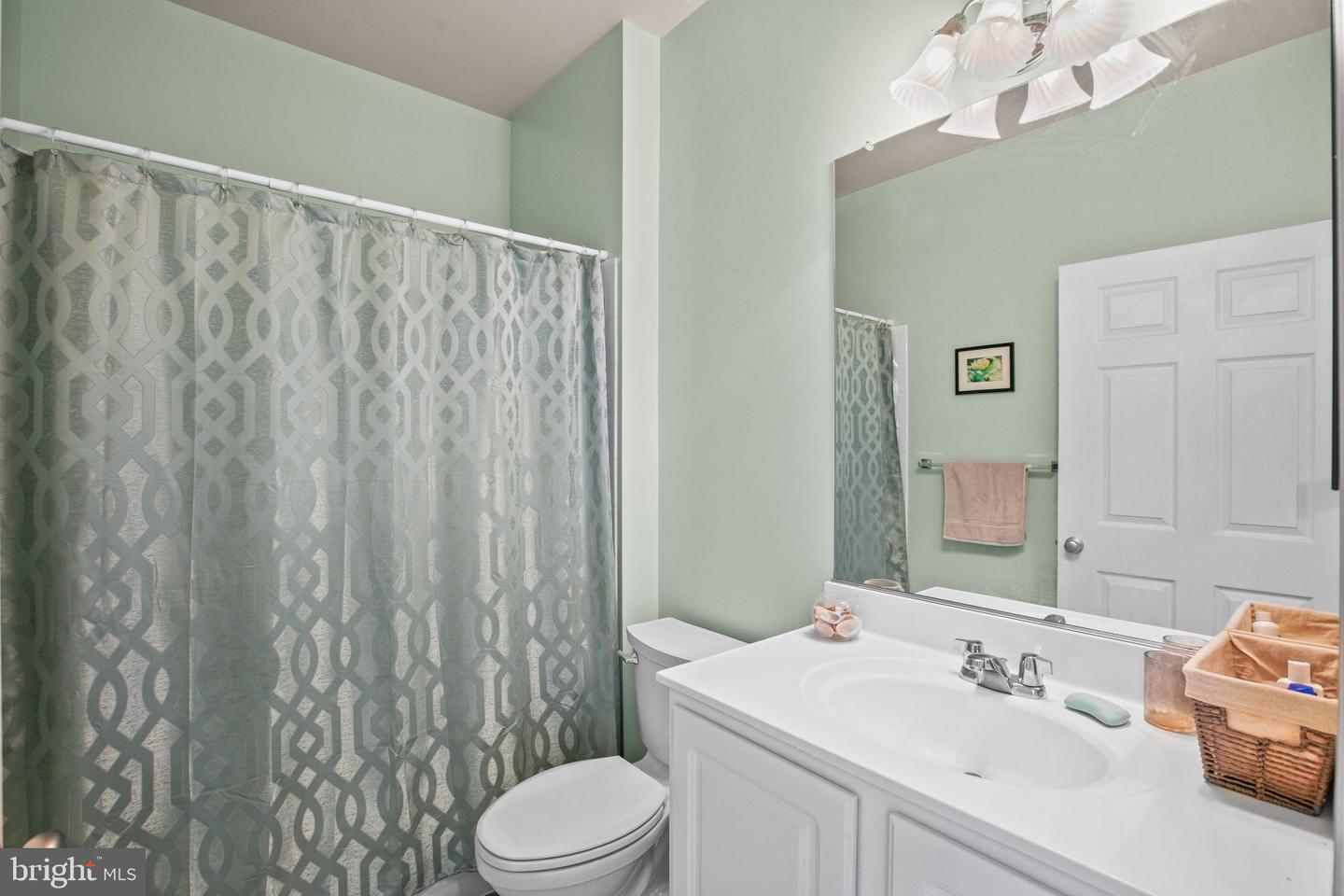 42455 HOLLYHOCK TER, BRAMBLETON, Virginia 20148, 2 Bedrooms Bedrooms, 10 Rooms Rooms,2 BathroomsBathrooms,Residential,For sale,42455 HOLLYHOCK TER,VALO2109740 MLS # VALO2109740