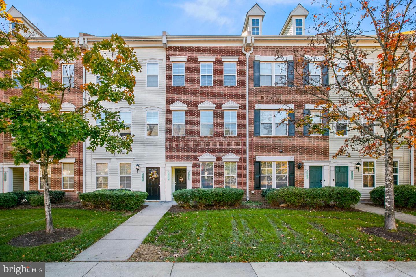 42455 HOLLYHOCK TER, BRAMBLETON, Virginia 20148, 2 Bedrooms Bedrooms, 10 Rooms Rooms,2 BathroomsBathrooms,Residential,For sale,42455 HOLLYHOCK TER,VALO2109740 MLS # VALO2109740