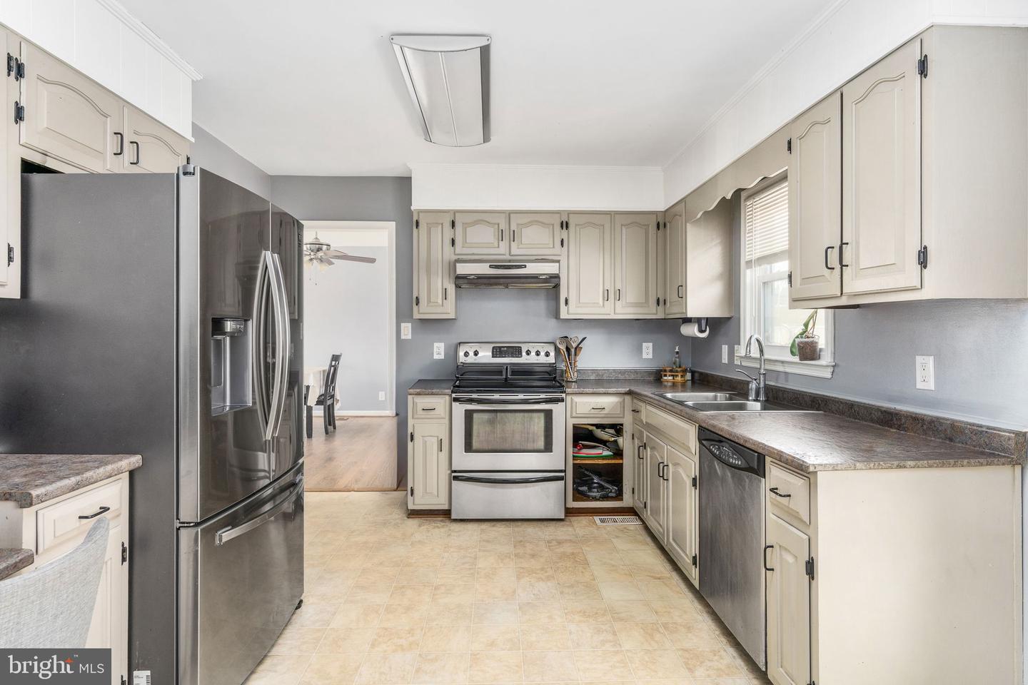 22 LESLIE DR, STAFFORD, Virginia 22556, 3 Bedrooms Bedrooms, ,2 BathroomsBathrooms,Residential,For sale,22 LESLIE DR,VAST2043854 MLS # VAST2043854