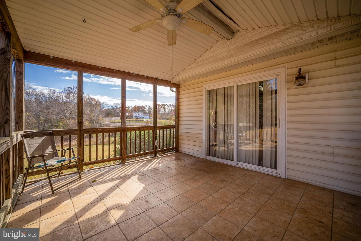 22 LESLIE DR, STAFFORD, Virginia 22556, 3 Bedrooms Bedrooms, ,2 BathroomsBathrooms,Residential,For sale,22 LESLIE DR,VAST2043854 MLS # VAST2043854