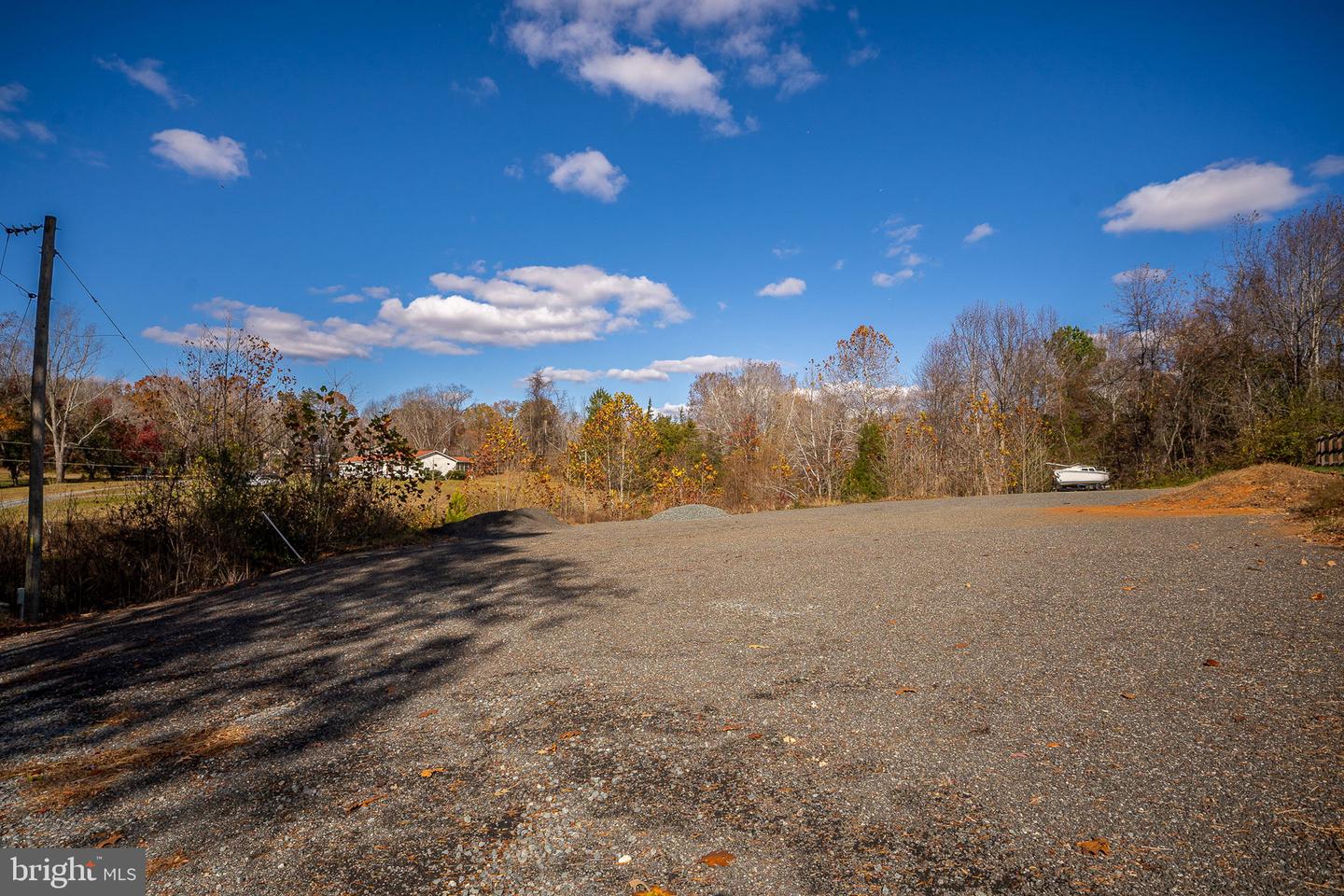 22 LESLIE DR, STAFFORD, Virginia 22556, 3 Bedrooms Bedrooms, ,2 BathroomsBathrooms,Residential,For sale,22 LESLIE DR,VAST2043854 MLS # VAST2043854