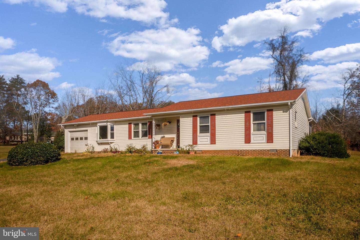 22 LESLIE DR, STAFFORD, Virginia 22556, 3 Bedrooms Bedrooms, ,2 BathroomsBathrooms,Residential,For sale,22 LESLIE DR,VAST2043854 MLS # VAST2043854