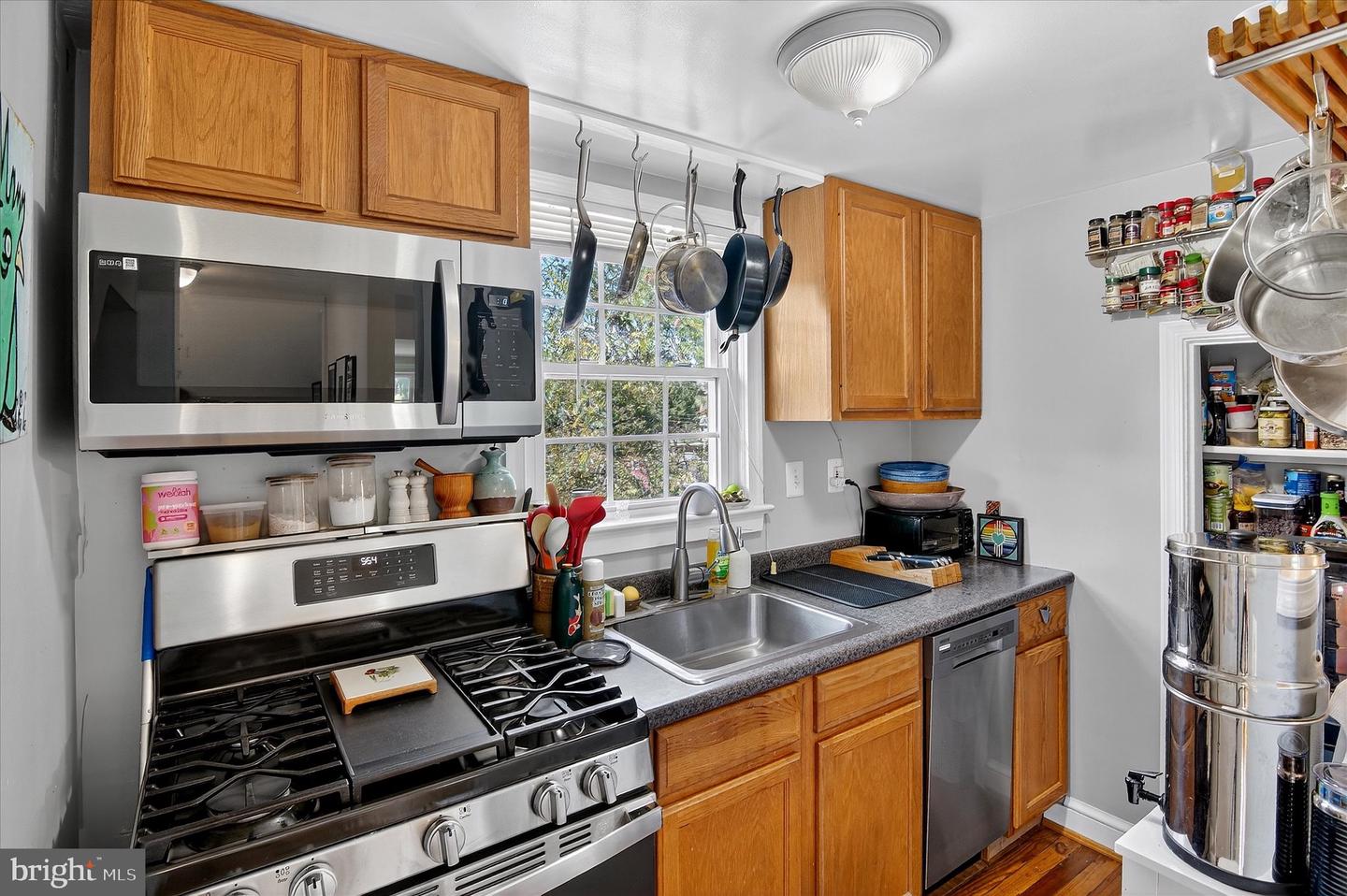 1700 DEWITT AVE, ALEXANDRIA, Virginia 22301, 5 Bedrooms Bedrooms, ,3 BathroomsBathrooms,Residential,For sale,1700 DEWITT AVE,VAAX2051256 MLS # VAAX2051256