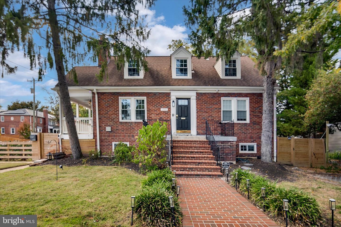 1700 DEWITT AVE, ALEXANDRIA, Virginia 22301, 5 Bedrooms Bedrooms, ,3 BathroomsBathrooms,Residential,For sale,1700 DEWITT AVE,VAAX2051256 MLS # VAAX2051256