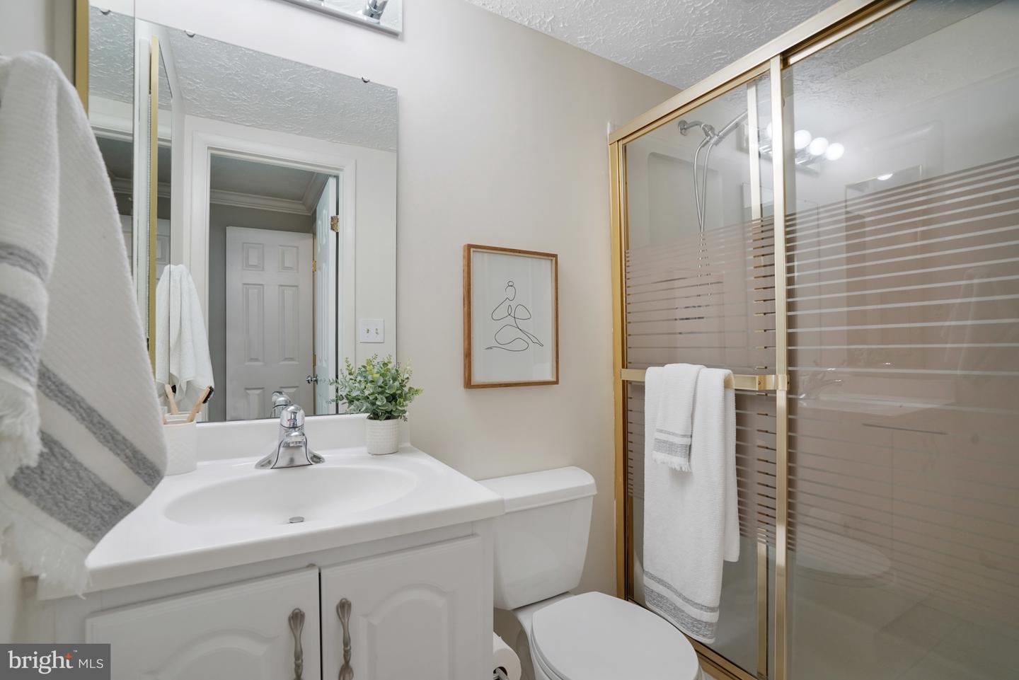 7741 CAMP ALGER AVE, FALLS CHURCH, Virginia 22042, 3 Bedrooms Bedrooms, ,2 BathroomsBathrooms,Residential,For sale,7741 CAMP ALGER AVE,VAFX2276806 MLS # VAFX2276806