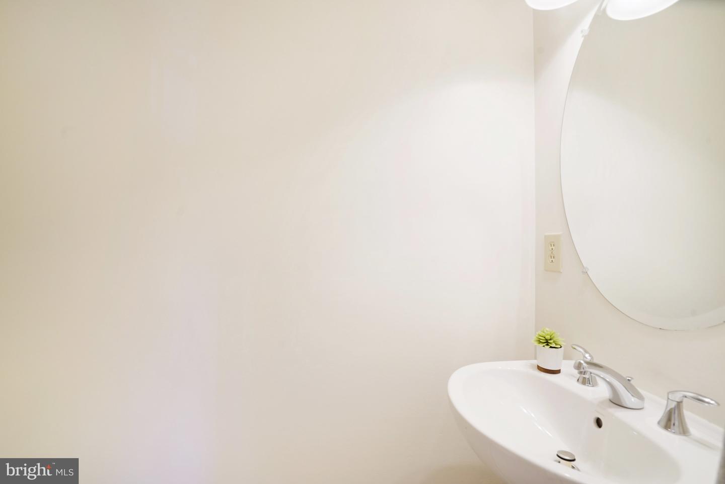 7741 CAMP ALGER AVE, FALLS CHURCH, Virginia 22042, 3 Bedrooms Bedrooms, ,2 BathroomsBathrooms,Residential,For sale,7741 CAMP ALGER AVE,VAFX2276806 MLS # VAFX2276806