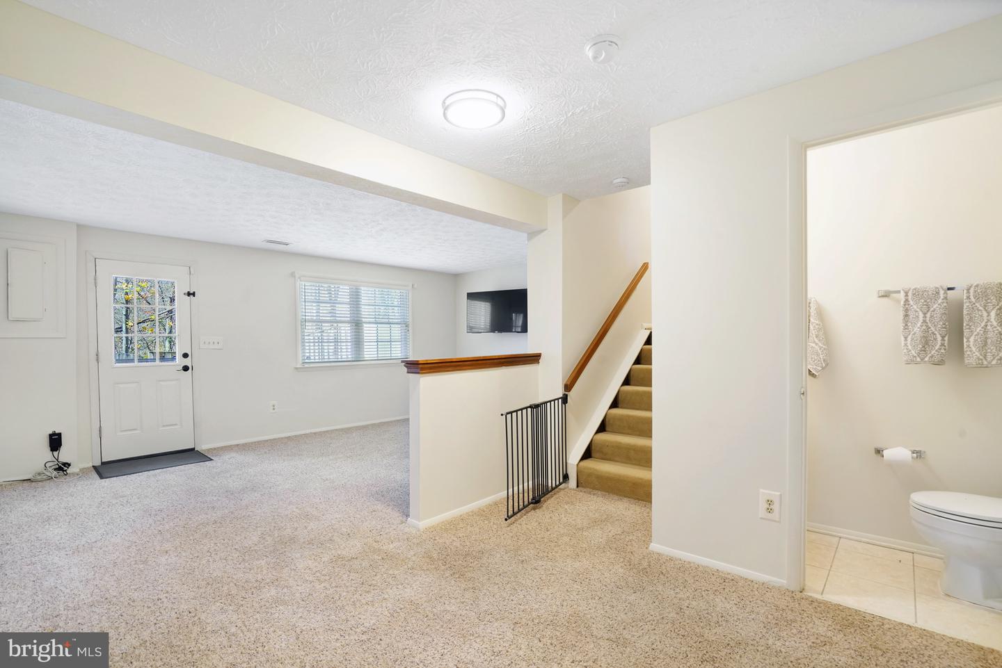 7741 CAMP ALGER AVE, FALLS CHURCH, Virginia 22042, 3 Bedrooms Bedrooms, ,2 BathroomsBathrooms,Residential,For sale,7741 CAMP ALGER AVE,VAFX2276806 MLS # VAFX2276806