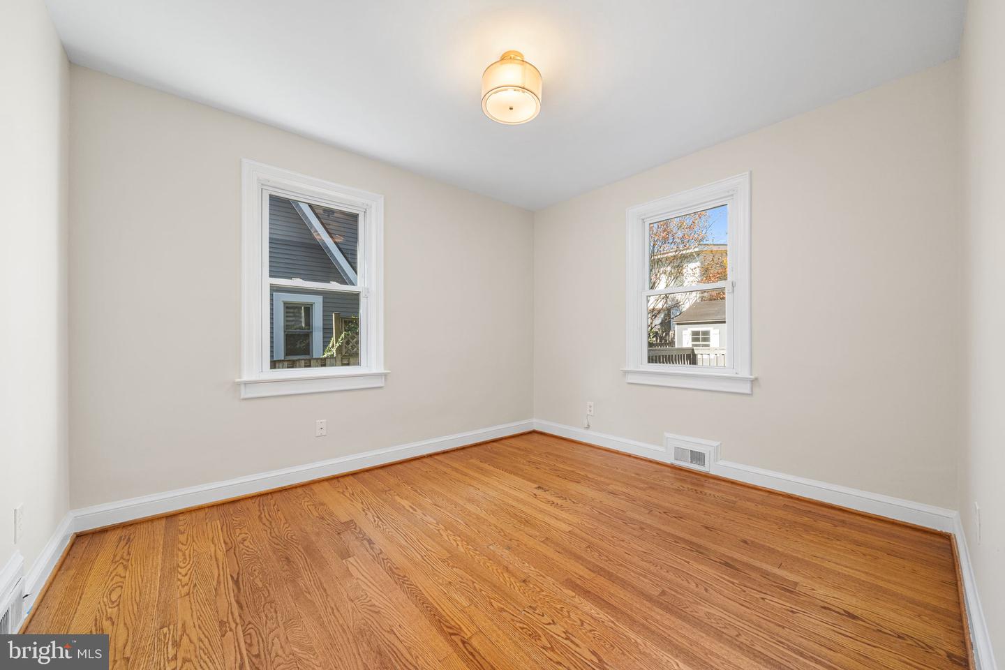 4613 8TH RD S, ARLINGTON, Virginia 22204, 5 Bedrooms Bedrooms, ,3 BathroomsBathrooms,Residential,For sale,4613 8TH RD S,VAAR2065584 MLS # VAAR2065584 4613 8TH RD S, ARLINGTON, Virginia 22204, 5 Bedrooms Bedrooms, ,3 BathroomsBathrooms,Residential,For sale,4613 8TH RD S,VAAR2065584 MLS # VAAR2065584