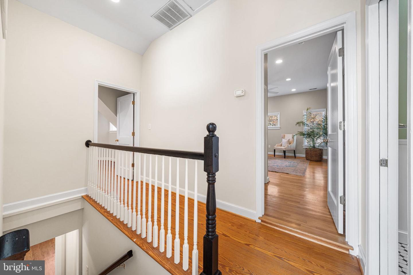 4613 8TH RD S, ARLINGTON, Virginia 22204, 5 Bedrooms Bedrooms, ,3 BathroomsBathrooms,Residential,For sale,4613 8TH RD S,VAAR2065584 MLS # VAAR2065584 4613 8TH RD S, ARLINGTON, Virginia 22204, 5 Bedrooms Bedrooms, ,3 BathroomsBathrooms,Residential,For sale,4613 8TH RD S,VAAR2065584 MLS # VAAR2065584