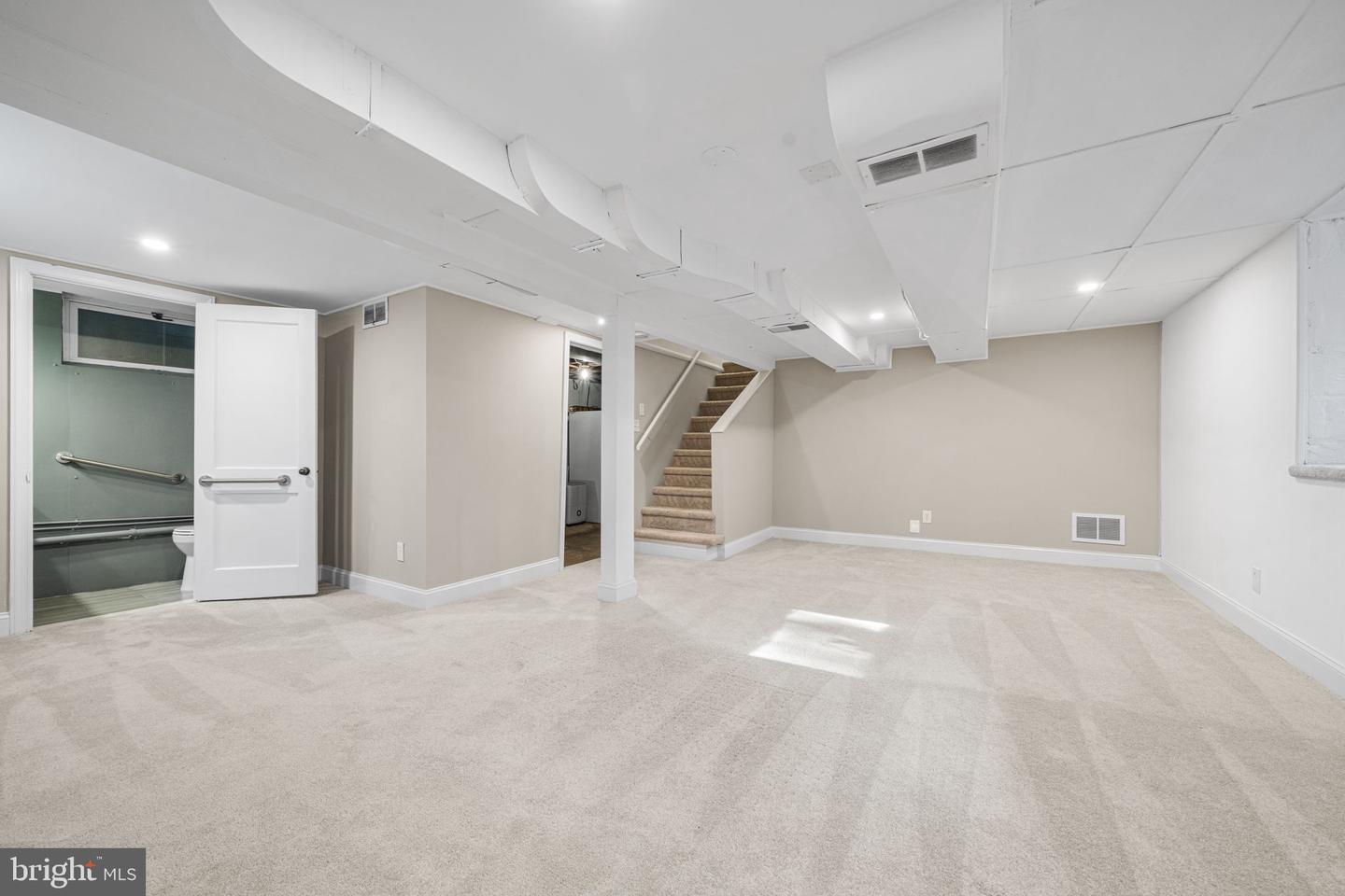 4613 8TH RD S, ARLINGTON, Virginia 22204, 5 Bedrooms Bedrooms, ,3 BathroomsBathrooms,Residential,For sale,4613 8TH RD S,VAAR2065584 MLS # VAAR2065584 4613 8TH RD S, ARLINGTON, Virginia 22204, 5 Bedrooms Bedrooms, ,3 BathroomsBathrooms,Residential,For sale,4613 8TH RD S,VAAR2065584 MLS # VAAR2065584