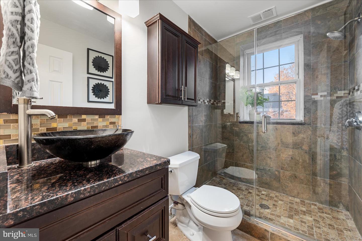 2950 S COLUMBUS ST #C1, ARLINGTON, Virginia 22206, 2 Bedrooms Bedrooms, ,1 BathroomBathrooms,Residential,For sale,2950 S COLUMBUS ST #C1,VAAX2051408 MLS # VAAX2051408