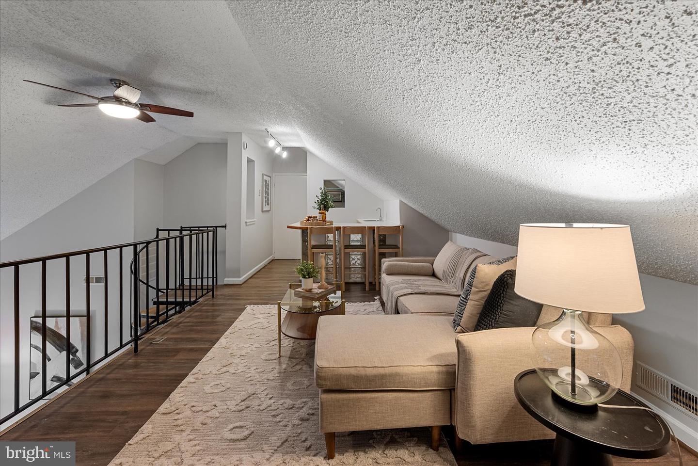 2950 S COLUMBUS ST #C1, ARLINGTON, Virginia 22206, 2 Bedrooms Bedrooms, ,1 BathroomBathrooms,Residential,For sale,2950 S COLUMBUS ST #C1,VAAX2051408 MLS # VAAX2051408