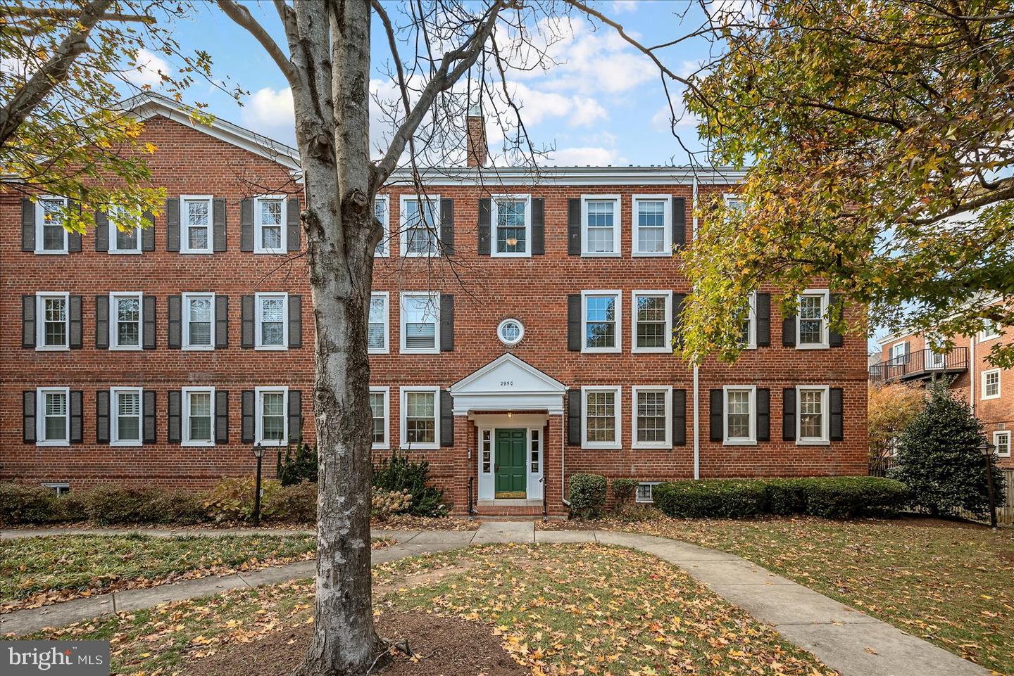 2950 S COLUMBUS ST #C1, ARLINGTON, Virginia 22206, 2 Bedrooms Bedrooms, ,1 BathroomBathrooms,Residential,For sale,2950 S COLUMBUS ST #C1,VAAX2051408 MLS # VAAX2051408