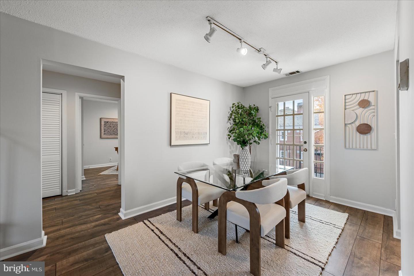 2950 S COLUMBUS ST #C1, ARLINGTON, Virginia 22206, 2 Bedrooms Bedrooms, ,1 BathroomBathrooms,Residential,For sale,2950 S COLUMBUS ST #C1,VAAX2051408 MLS # VAAX2051408