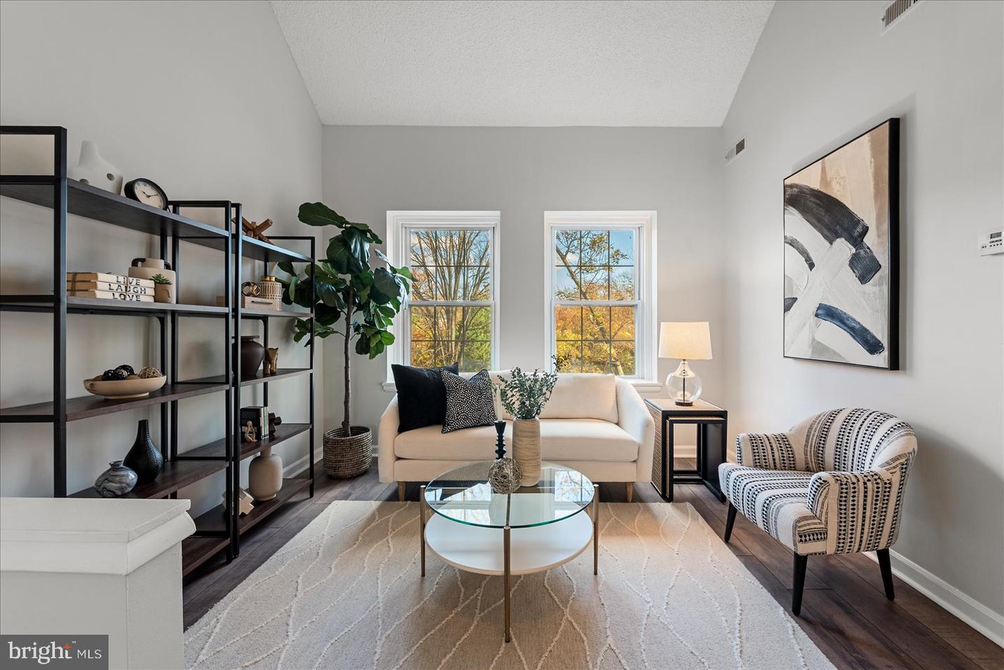 2950 S COLUMBUS ST #C1, ARLINGTON, Virginia 22206, 2 Bedrooms Bedrooms, ,1 BathroomBathrooms,Residential,For sale,2950 S COLUMBUS ST #C1,VAAX2051408 MLS # VAAX2051408