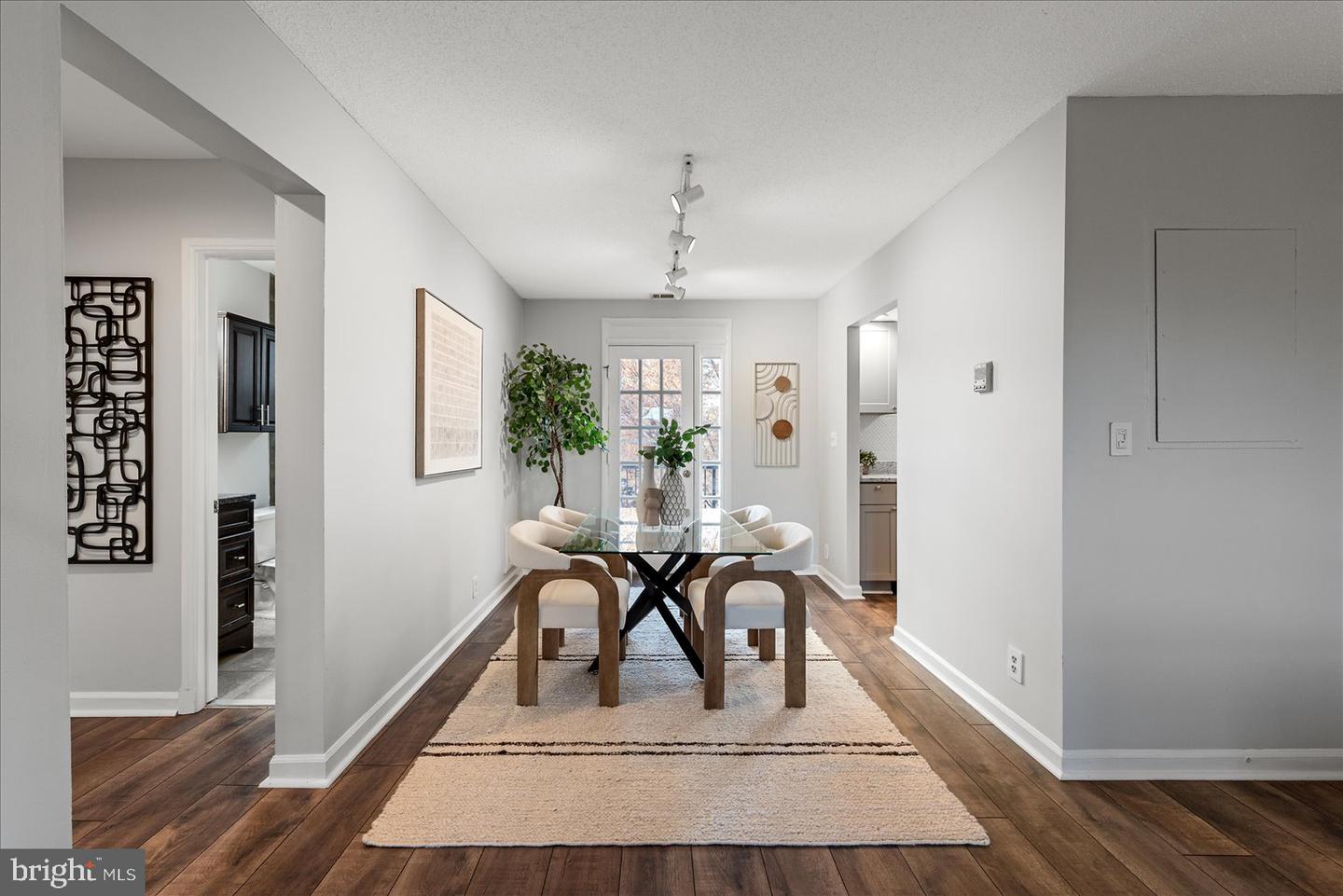 2950 S COLUMBUS ST #C1, ARLINGTON, Virginia 22206, 2 Bedrooms Bedrooms, ,1 BathroomBathrooms,Residential,For sale,2950 S COLUMBUS ST #C1,VAAX2051408 MLS # VAAX2051408