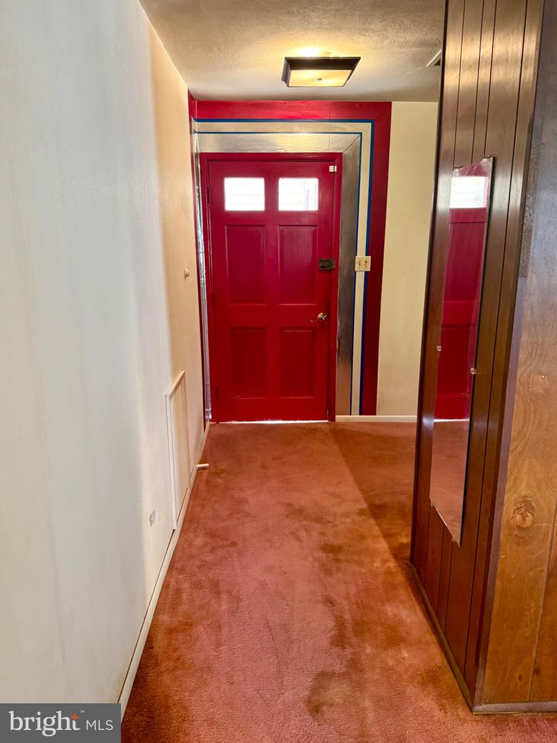 8804 STRAUSE, SPRINGFIELD, Virginia 22153, 3 Bedrooms Bedrooms, 5 Rooms Rooms,2 BathroomsBathrooms,Residential,For sale,8804 STRAUSE,VAFX2277458 MLS # VAFX2277458