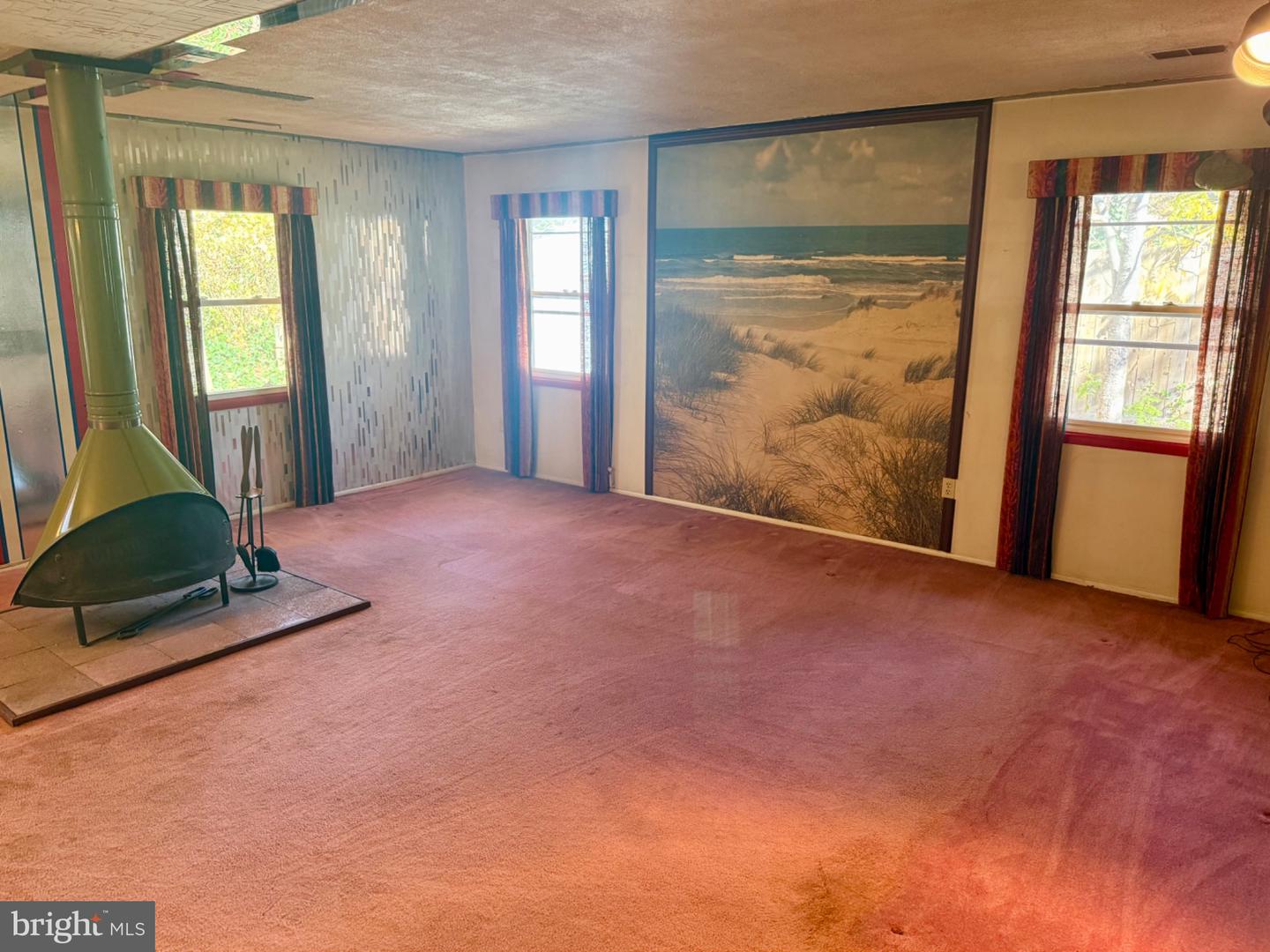 8804 STRAUSE, SPRINGFIELD, Virginia 22153, 3 Bedrooms Bedrooms, 5 Rooms Rooms,2 BathroomsBathrooms,Residential,For sale,8804 STRAUSE,VAFX2277458 MLS # VAFX2277458