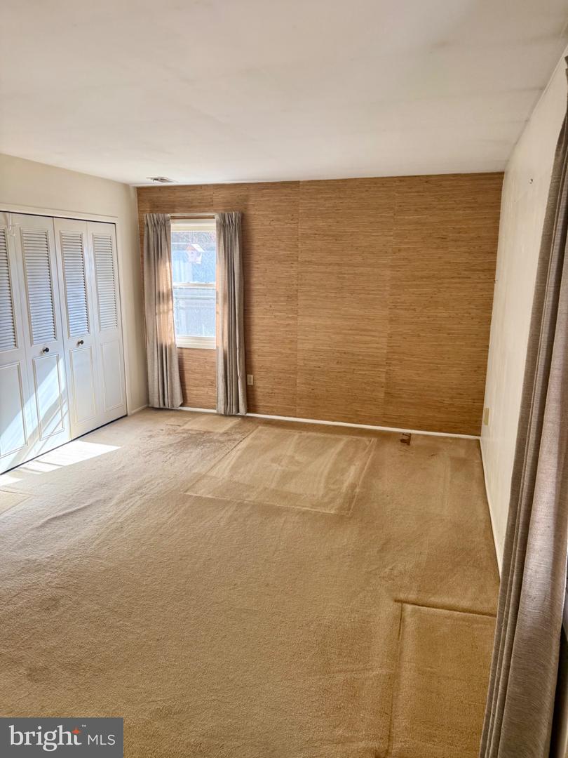 8804 STRAUSE, SPRINGFIELD, Virginia 22153, 3 Bedrooms Bedrooms, 5 Rooms Rooms,2 BathroomsBathrooms,Residential,For sale,8804 STRAUSE,VAFX2277458 MLS # VAFX2277458