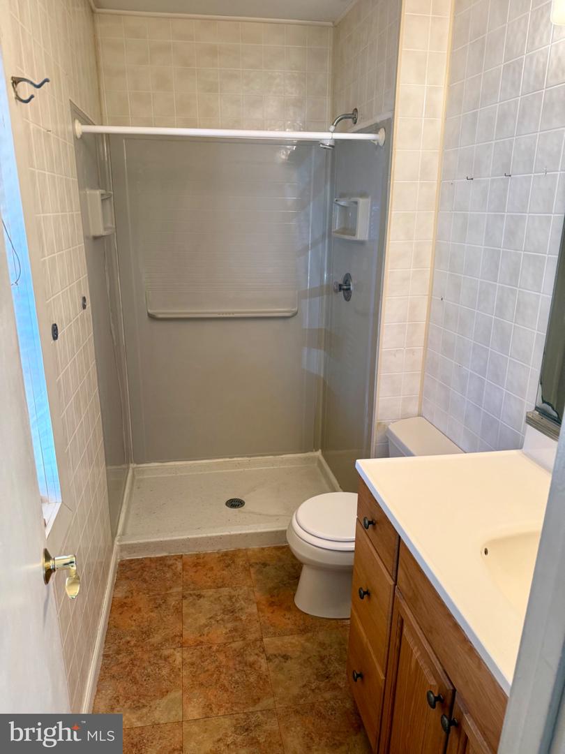 8804 STRAUSE, SPRINGFIELD, Virginia 22153, 3 Bedrooms Bedrooms, 5 Rooms Rooms,2 BathroomsBathrooms,Residential,For sale,8804 STRAUSE,VAFX2277458 MLS # VAFX2277458