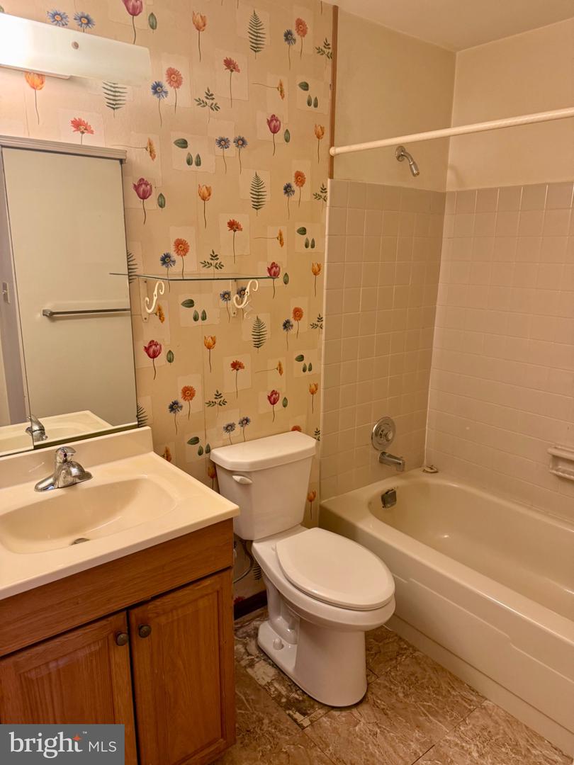 8804 STRAUSE, SPRINGFIELD, Virginia 22153, 3 Bedrooms Bedrooms, 5 Rooms Rooms,2 BathroomsBathrooms,Residential,For sale,8804 STRAUSE,VAFX2277458 MLS # VAFX2277458