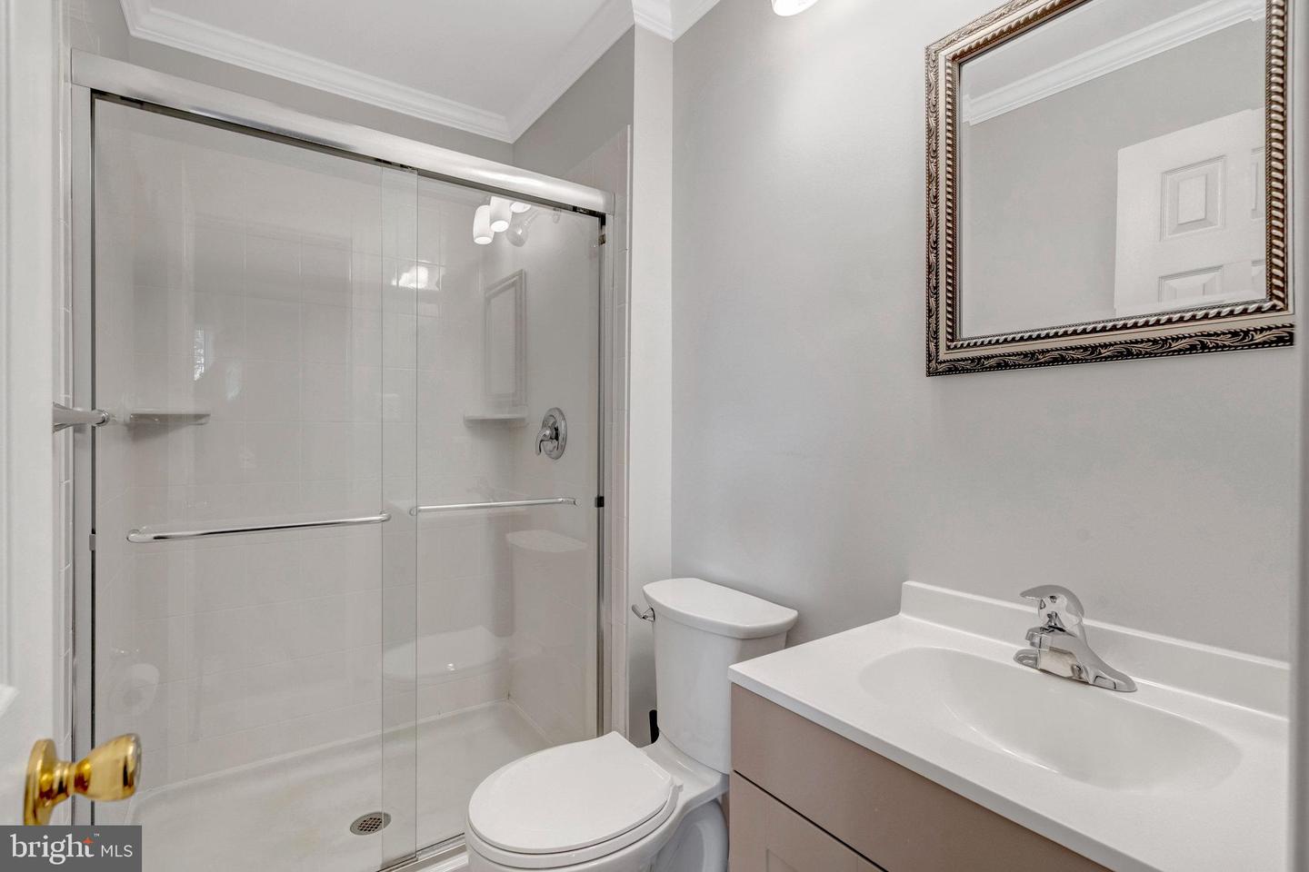 13776 FLOWING BROOK CT #31-A, CHANTILLY, Virginia 20151, 3 Bedrooms Bedrooms, ,2 BathroomsBathrooms,Residential,For sale,13776 FLOWING BROOK CT #31-A,VAFX2277524 MLS # VAFX2277524