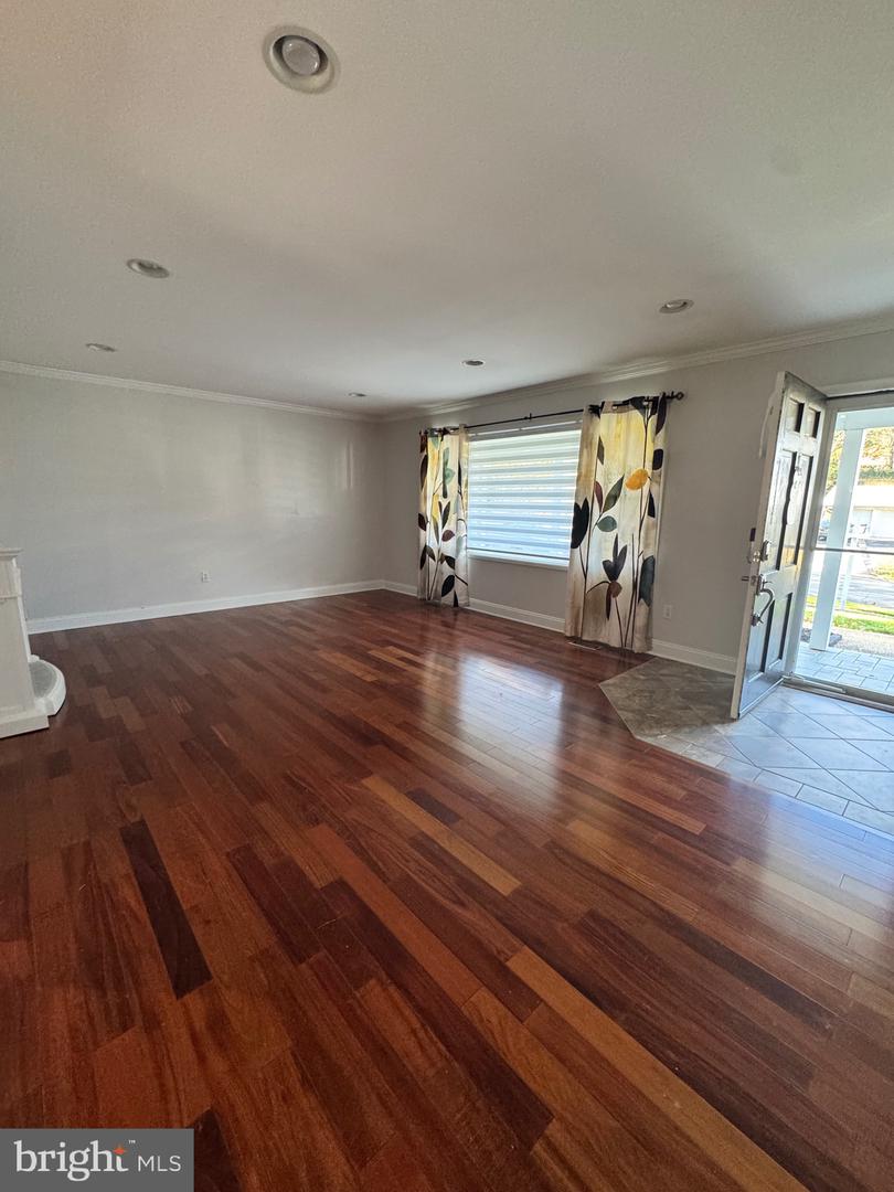 4303 MARKWOOD LN, FAIRFAX, Virginia 22033, 4 Bedrooms Bedrooms, ,2 BathroomsBathrooms,Residential,For sale,4303 MARKWOOD LN,VAFX2277558 MLS # VAFX2277558 4303 MARKWOOD LN, FAIRFAX, Virginia 22033, 4 Bedrooms Bedrooms, ,2 BathroomsBathrooms,Residential,For sale,4303 MARKWOOD LN,VAFX2277558 MLS # VAFX2277558