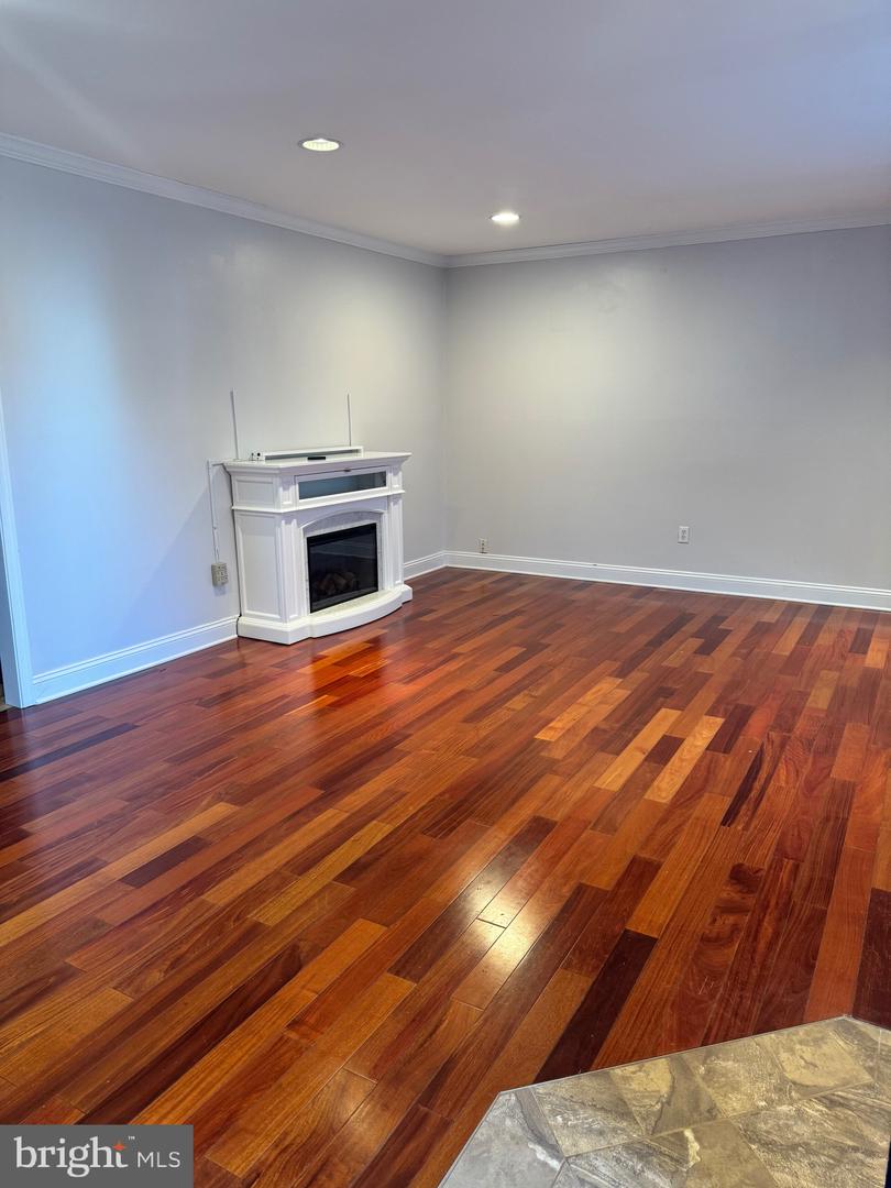 4303 MARKWOOD LN, FAIRFAX, Virginia 22033, 4 Bedrooms Bedrooms, ,2 BathroomsBathrooms,Residential,For sale,4303 MARKWOOD LN,VAFX2277558 MLS # VAFX2277558 4303 MARKWOOD LN, FAIRFAX, Virginia 22033, 4 Bedrooms Bedrooms, ,2 BathroomsBathrooms,Residential,For sale,4303 MARKWOOD LN,VAFX2277558 MLS # VAFX2277558