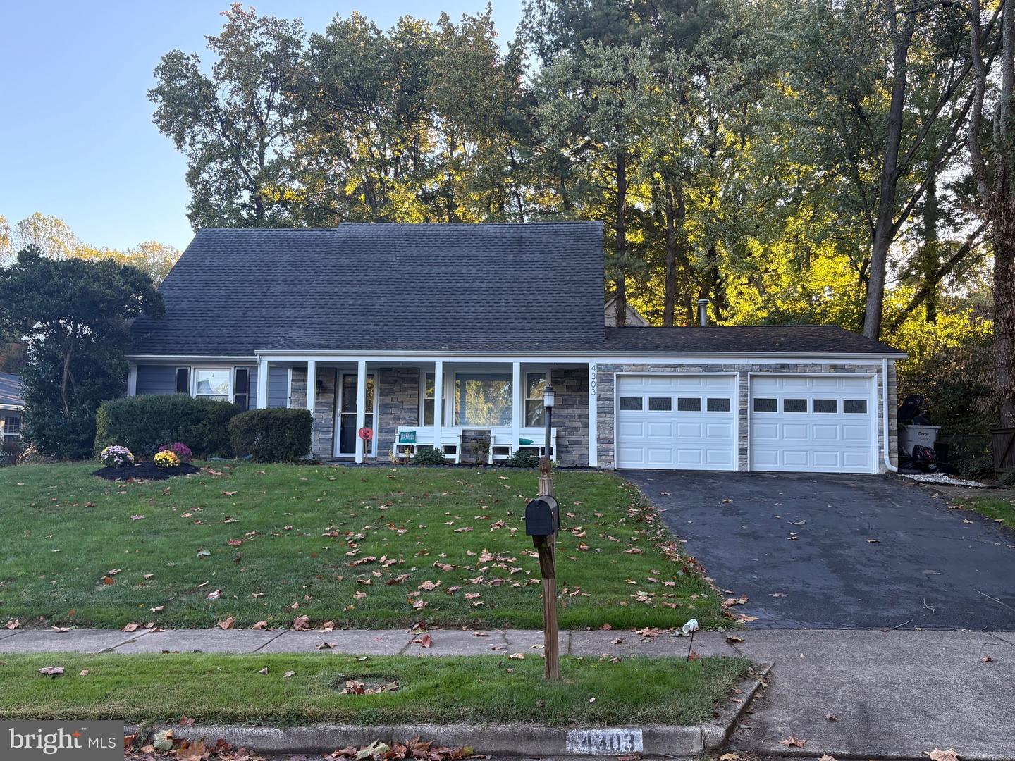 4303 MARKWOOD LN, FAIRFAX, Virginia 22033, 4 Bedrooms Bedrooms, ,2 BathroomsBathrooms,Residential,For sale,4303 MARKWOOD LN,VAFX2277558 MLS # VAFX2277558 4303 MARKWOOD LN, FAIRFAX, Virginia 22033, 4 Bedrooms Bedrooms, ,2 BathroomsBathrooms,Residential,For sale,4303 MARKWOOD LN,VAFX2277558 MLS # VAFX2277558