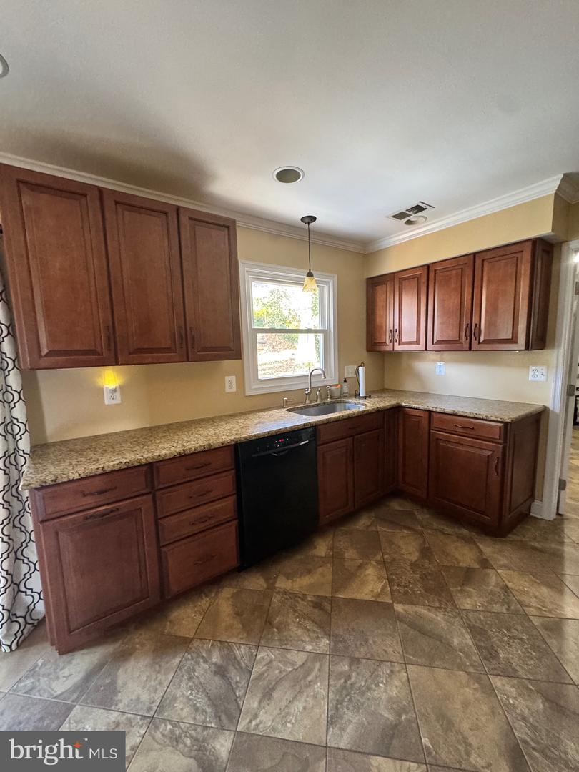 4303 MARKWOOD LN, FAIRFAX, Virginia 22033, 4 Bedrooms Bedrooms, ,2 BathroomsBathrooms,Residential,For sale,4303 MARKWOOD LN,VAFX2277558 MLS # VAFX2277558 4303 MARKWOOD LN, FAIRFAX, Virginia 22033, 4 Bedrooms Bedrooms, ,2 BathroomsBathrooms,Residential,For sale,4303 MARKWOOD LN,VAFX2277558 MLS # VAFX2277558