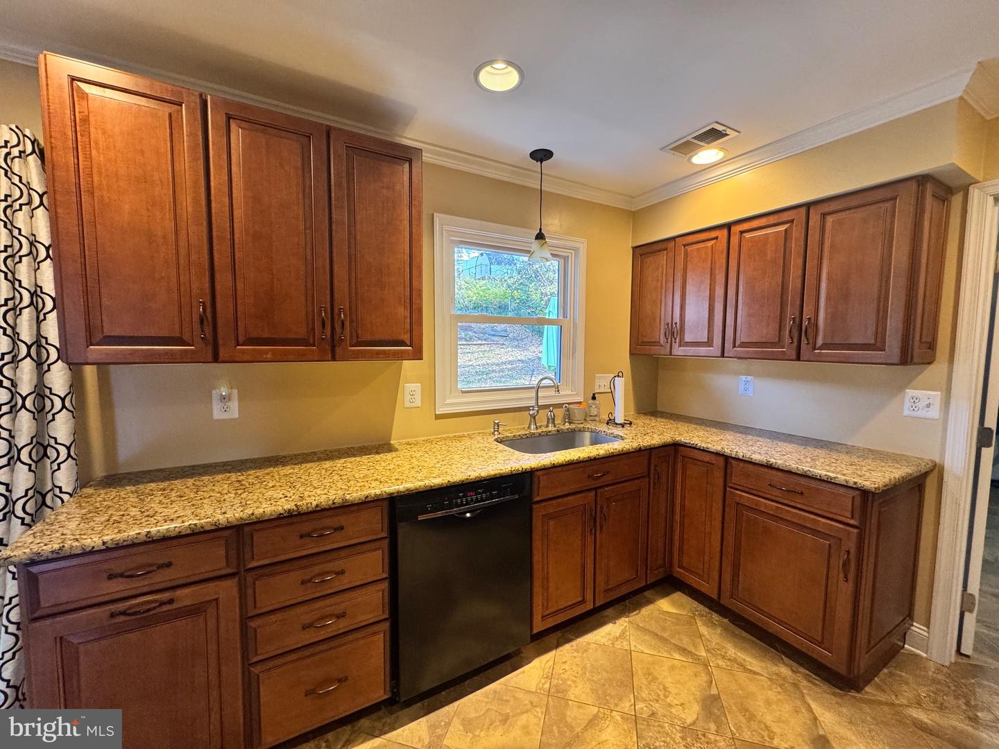 4303 MARKWOOD LN, FAIRFAX, Virginia 22033, 4 Bedrooms Bedrooms, ,2 BathroomsBathrooms,Residential,For sale,4303 MARKWOOD LN,VAFX2277558 MLS # VAFX2277558 4303 MARKWOOD LN, FAIRFAX, Virginia 22033, 4 Bedrooms Bedrooms, ,2 BathroomsBathrooms,Residential,For sale,4303 MARKWOOD LN,VAFX2277558 MLS # VAFX2277558