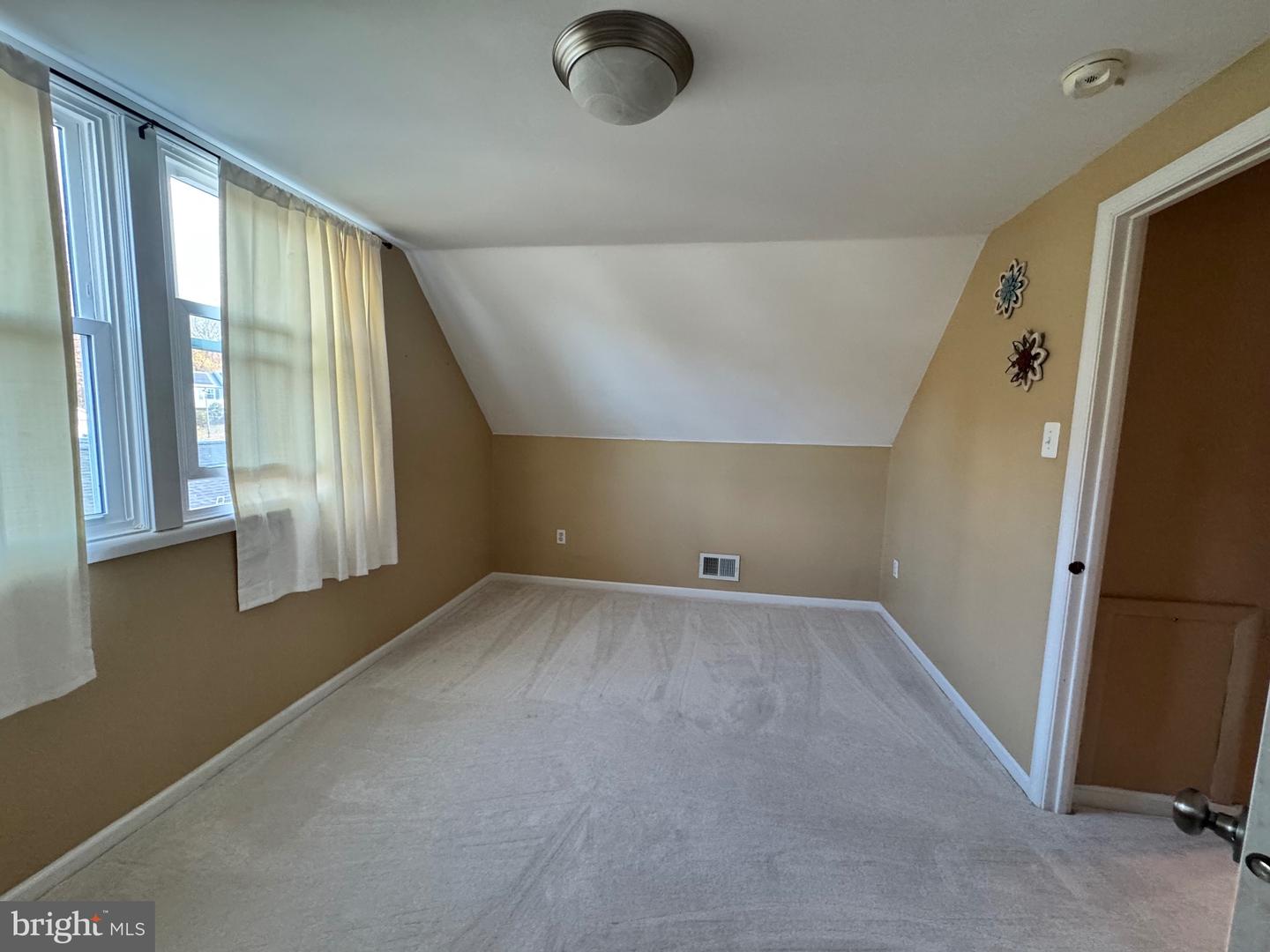 4303 MARKWOOD LN, FAIRFAX, Virginia 22033, 4 Bedrooms Bedrooms, ,2 BathroomsBathrooms,Residential,For sale,4303 MARKWOOD LN,VAFX2277558 MLS # VAFX2277558 4303 MARKWOOD LN, FAIRFAX, Virginia 22033, 4 Bedrooms Bedrooms, ,2 BathroomsBathrooms,Residential,For sale,4303 MARKWOOD LN,VAFX2277558 MLS # VAFX2277558