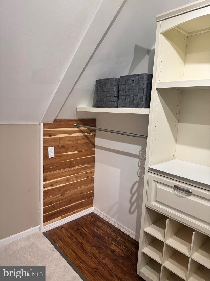 4303 MARKWOOD LN, FAIRFAX, Virginia 22033, 4 Bedrooms Bedrooms, ,2 BathroomsBathrooms,Residential,For sale,4303 MARKWOOD LN,VAFX2277558 MLS # VAFX2277558 4303 MARKWOOD LN, FAIRFAX, Virginia 22033, 4 Bedrooms Bedrooms, ,2 BathroomsBathrooms,Residential,For sale,4303 MARKWOOD LN,VAFX2277558 MLS # VAFX2277558