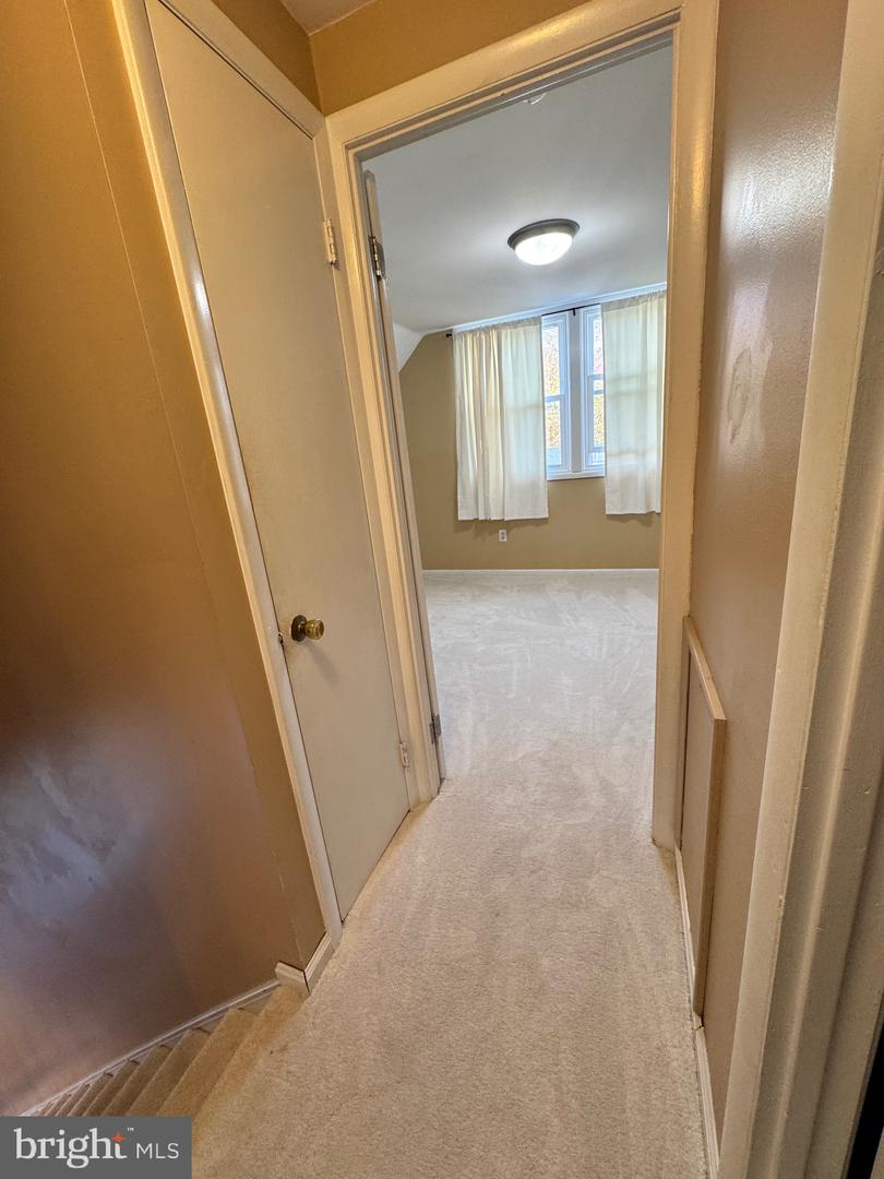 4303 MARKWOOD LN, FAIRFAX, Virginia 22033, 4 Bedrooms Bedrooms, ,2 BathroomsBathrooms,Residential,For sale,4303 MARKWOOD LN,VAFX2277558 MLS # VAFX2277558 4303 MARKWOOD LN, FAIRFAX, Virginia 22033, 4 Bedrooms Bedrooms, ,2 BathroomsBathrooms,Residential,For sale,4303 MARKWOOD LN,VAFX2277558 MLS # VAFX2277558