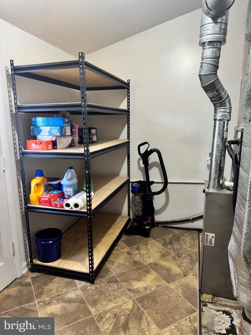 4303 MARKWOOD LN, FAIRFAX, Virginia 22033, 4 Bedrooms Bedrooms, ,2 BathroomsBathrooms,Residential,For sale,4303 MARKWOOD LN,VAFX2277558 MLS # VAFX2277558 4303 MARKWOOD LN, FAIRFAX, Virginia 22033, 4 Bedrooms Bedrooms, ,2 BathroomsBathrooms,Residential,For sale,4303 MARKWOOD LN,VAFX2277558 MLS # VAFX2277558