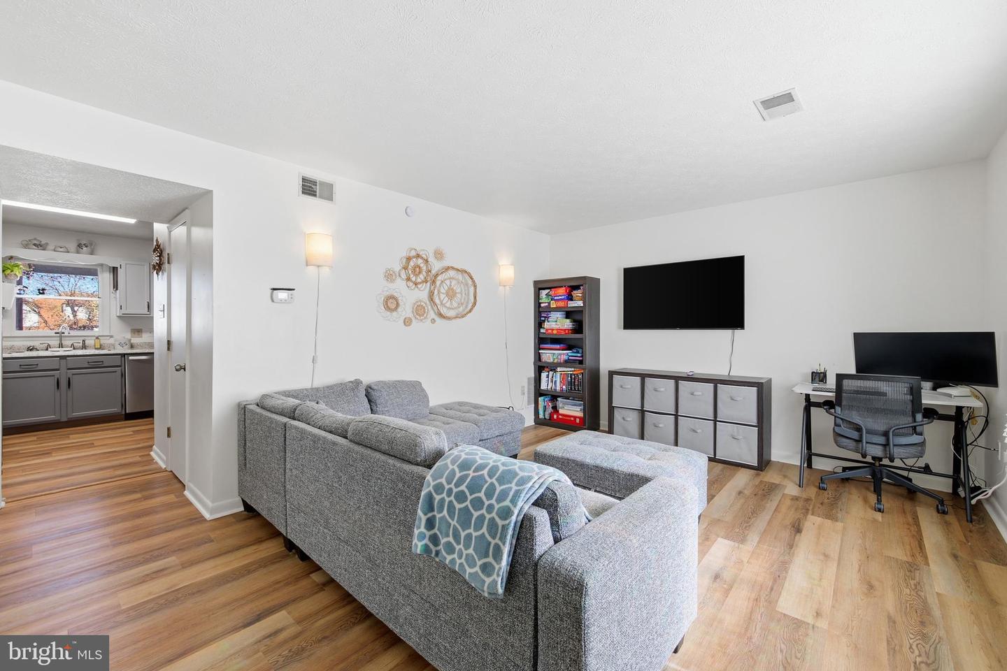 163 E RESERVOIR RD, WOODSTOCK, Virginia 22664, 2 Bedrooms Bedrooms, ,1 BathroomBathrooms,Residential,For sale,163 E RESERVOIR RD,VASH2012924 MLS # VASH2012924