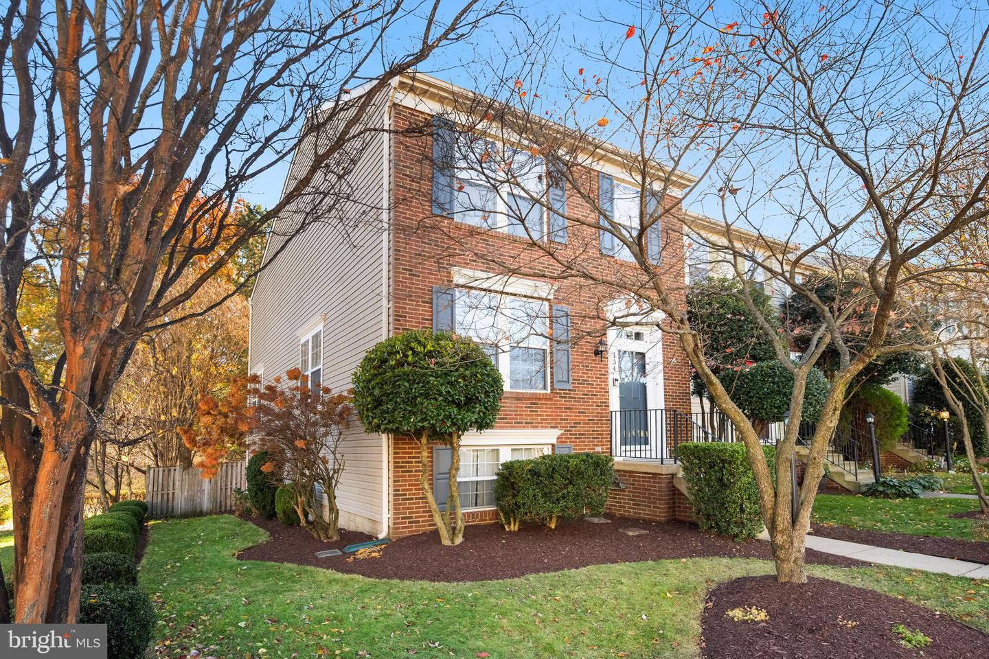 134 SHIRLEY SQ SE, LEESBURG, Virginia 20175, 3 Bedrooms Bedrooms, ,3 BathroomsBathrooms,Residential,For sale,134 SHIRLEY SQ SE,VALO2110484 MLS # VALO2110484