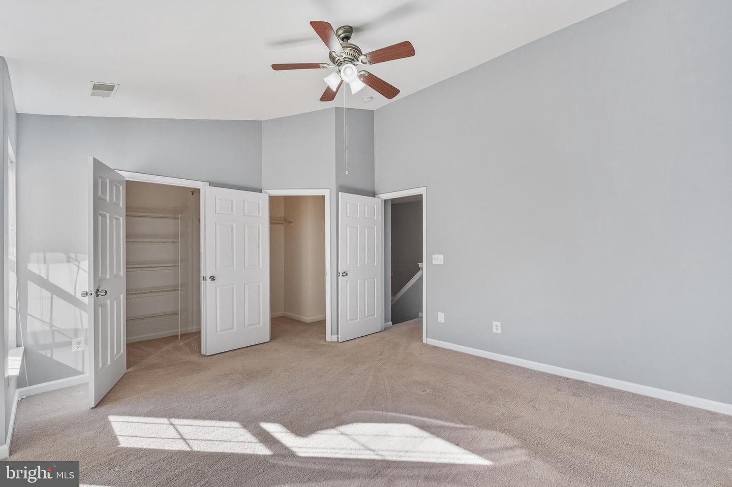 134 SHIRLEY SQ SE, LEESBURG, Virginia 20175, 3 Bedrooms Bedrooms, ,3 BathroomsBathrooms,Residential,For sale,134 SHIRLEY SQ SE,VALO2110484 MLS # VALO2110484