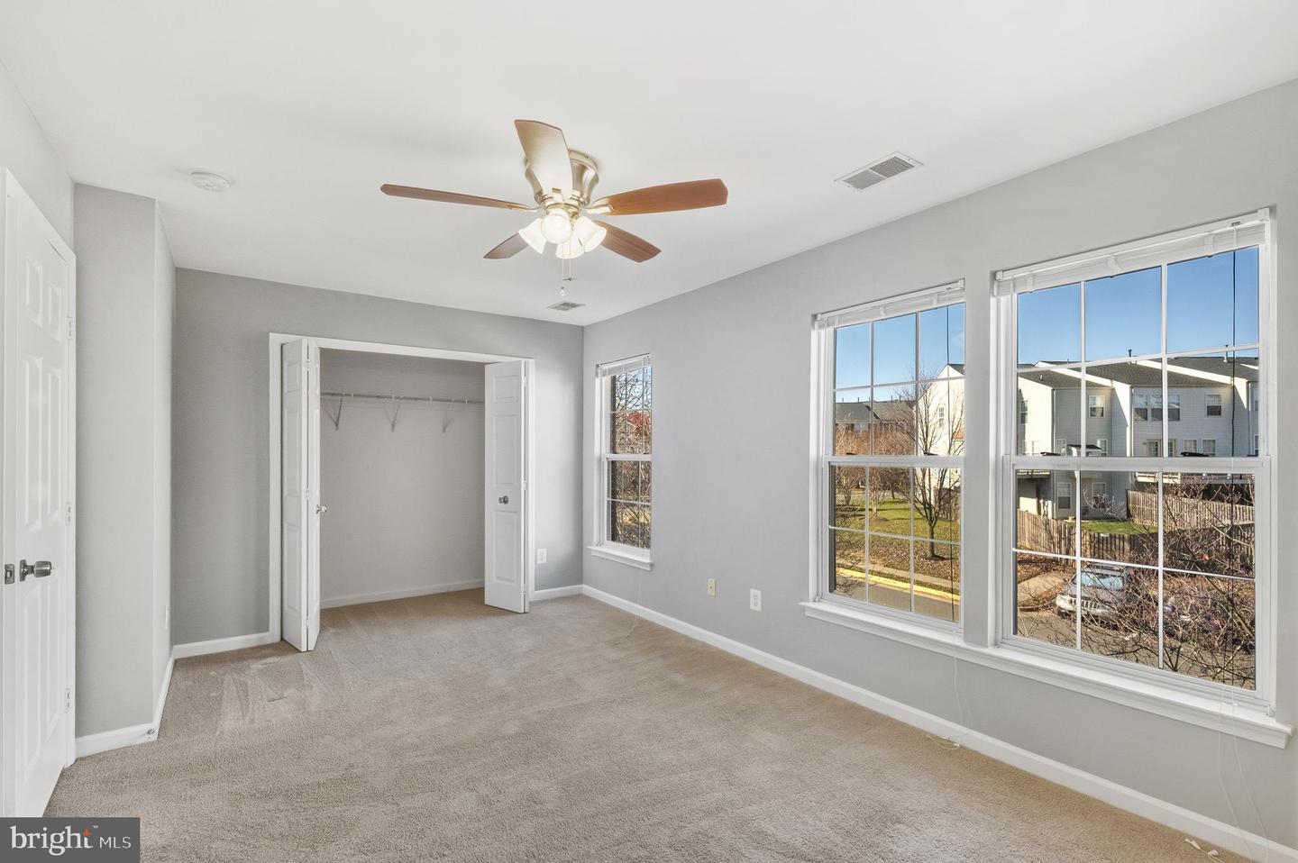 134 SHIRLEY SQ SE, LEESBURG, Virginia 20175, 3 Bedrooms Bedrooms, ,3 BathroomsBathrooms,Residential,For sale,134 SHIRLEY SQ SE,VALO2110484 MLS # VALO2110484