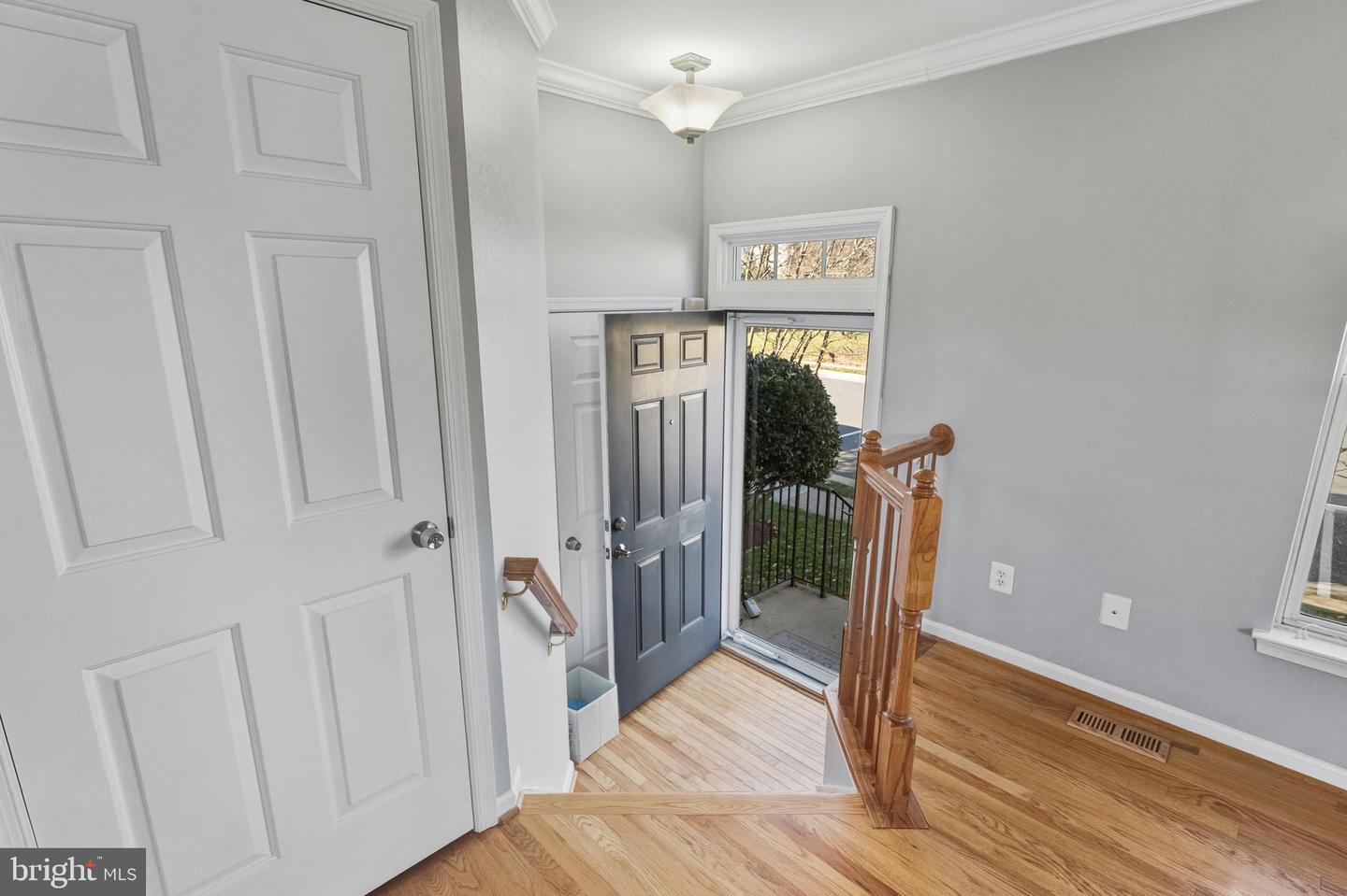 134 SHIRLEY SQ SE, LEESBURG, Virginia 20175, 3 Bedrooms Bedrooms, ,3 BathroomsBathrooms,Residential,For sale,134 SHIRLEY SQ SE,VALO2110484 MLS # VALO2110484