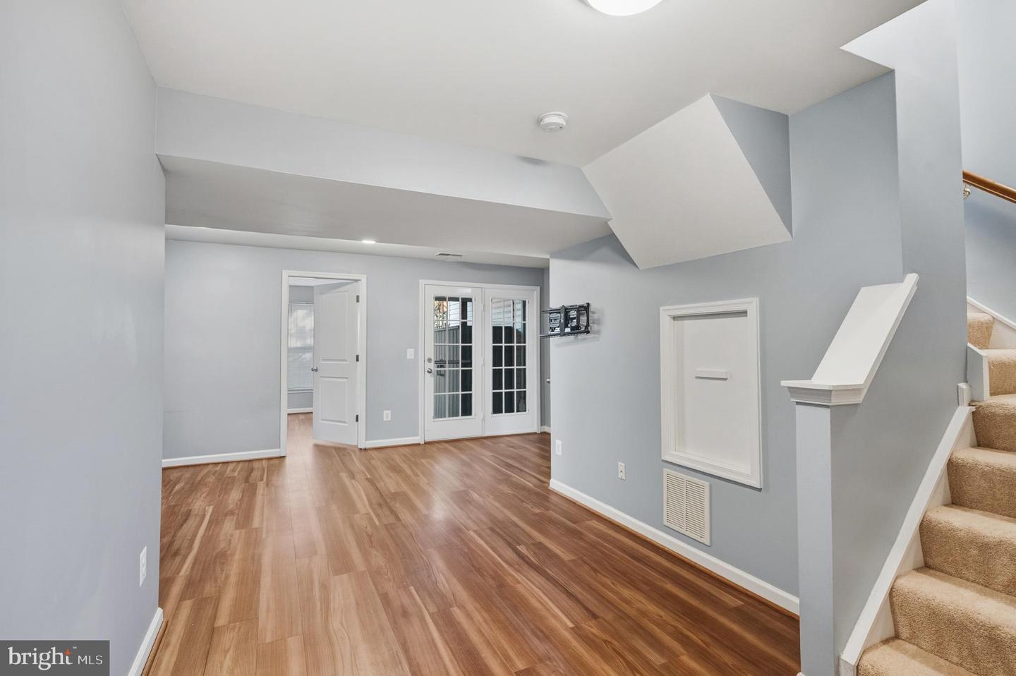 134 SHIRLEY SQ SE, LEESBURG, Virginia 20175, 3 Bedrooms Bedrooms, ,3 BathroomsBathrooms,Residential,For sale,134 SHIRLEY SQ SE,VALO2110484 MLS # VALO2110484