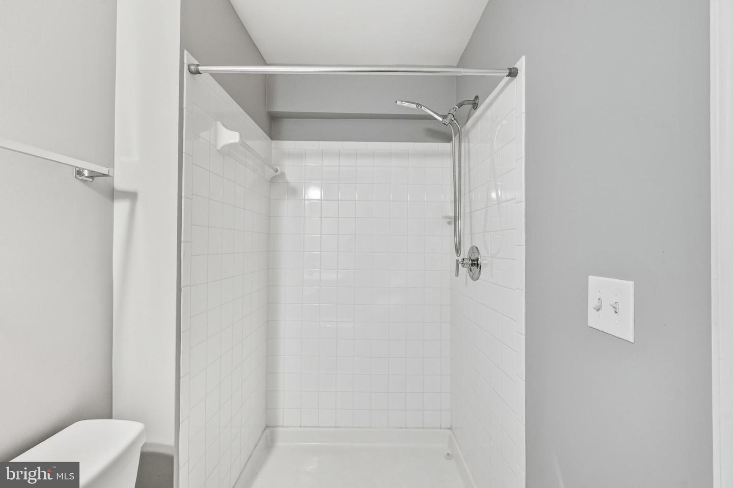 134 SHIRLEY SQ SE, LEESBURG, Virginia 20175, 3 Bedrooms Bedrooms, ,3 BathroomsBathrooms,Residential,For sale,134 SHIRLEY SQ SE,VALO2110484 MLS # VALO2110484